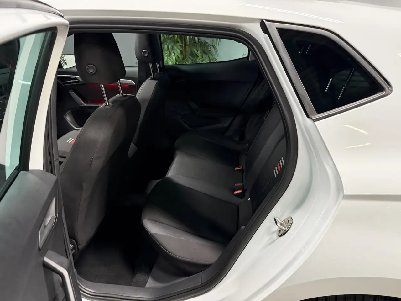 SEAT Ibiza 1.0 TSI FR Business Intense // Panodak, миниатюра 11