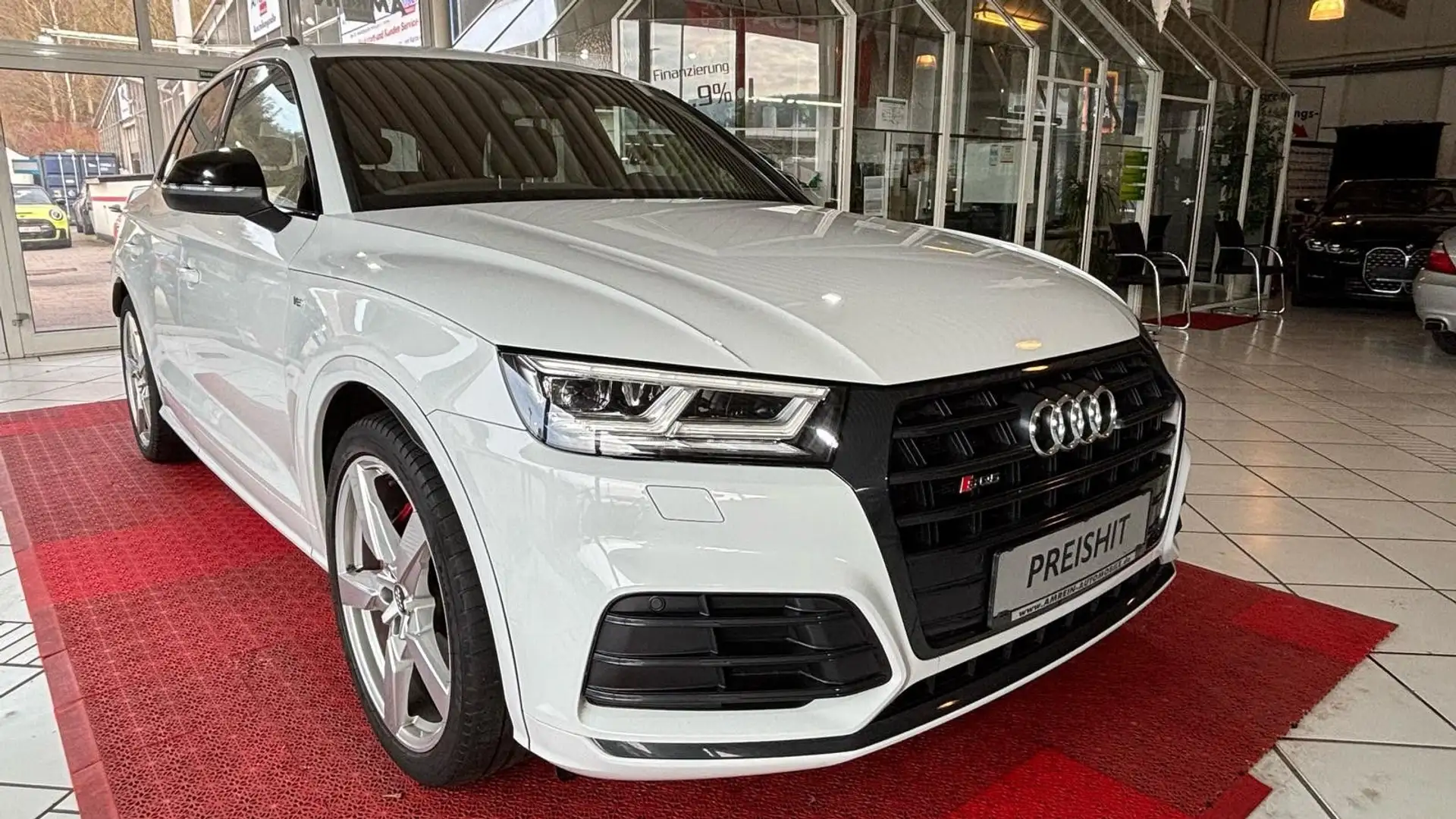 Audi SQ5 3.0 TFSI quattro VIRTUAL+MATRIX+PANO+LUFT Bílá - 1