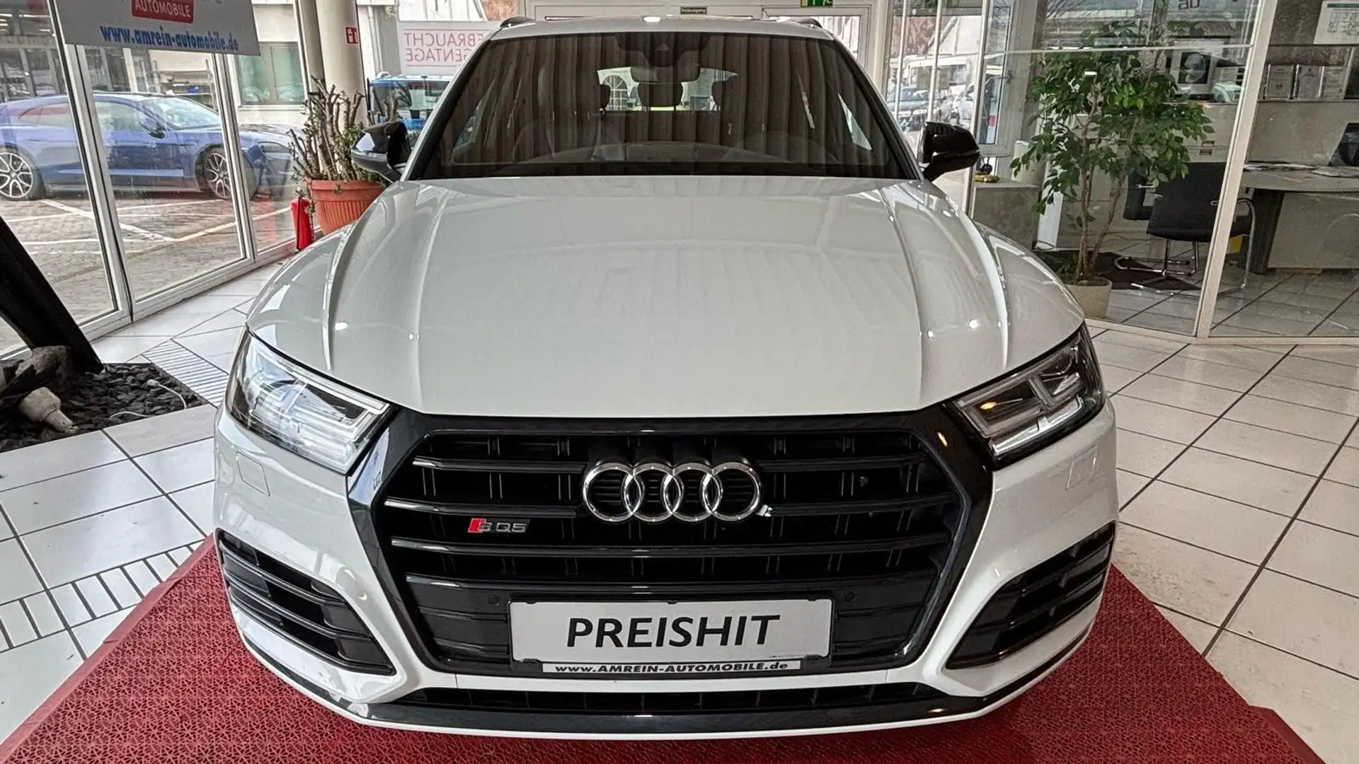 Audi SQ5 3.0 TFSI quattro VIRTUAL+MATRIX+PANO+LUFT Bílá - 2