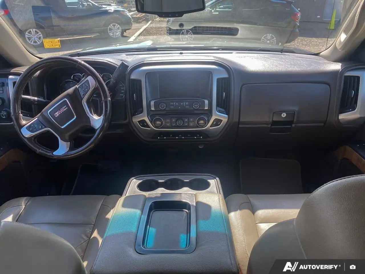 GMC Sierra 1500 снимка GMC Sierra 1500