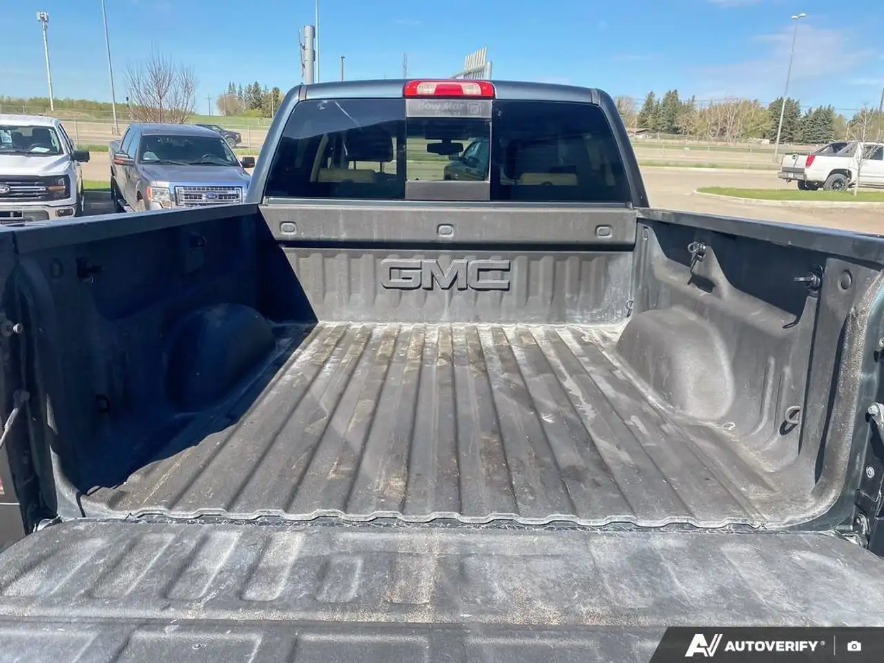 GMC Sierra 1500 снимка GMC Sierra 1500