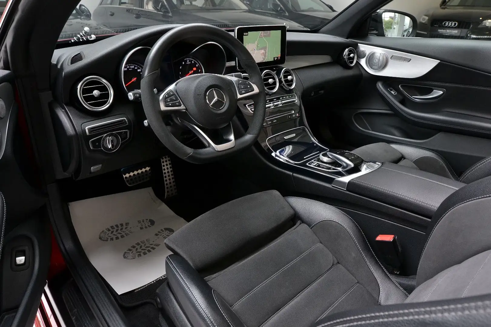 Mercedes-Benz C 300 *Night Edition* 3x AMG* DESIGNO* 2 Hand* Rot - 2