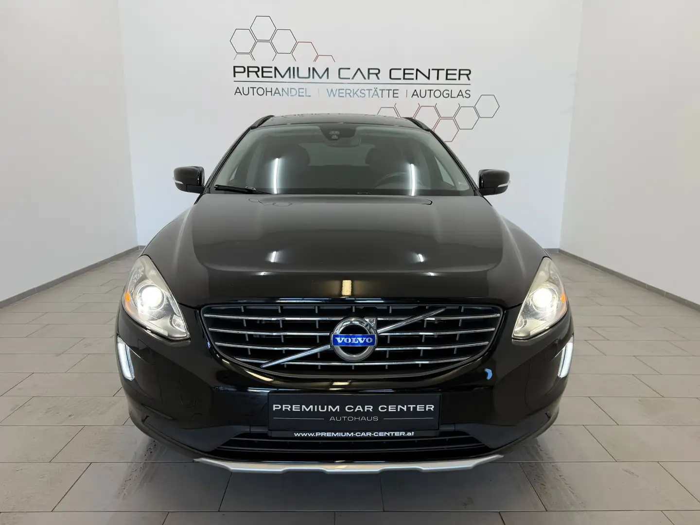 Volvo XC60 Kinetic AWD ALLRAD / NAVI / KAMERA Schwarz - 2