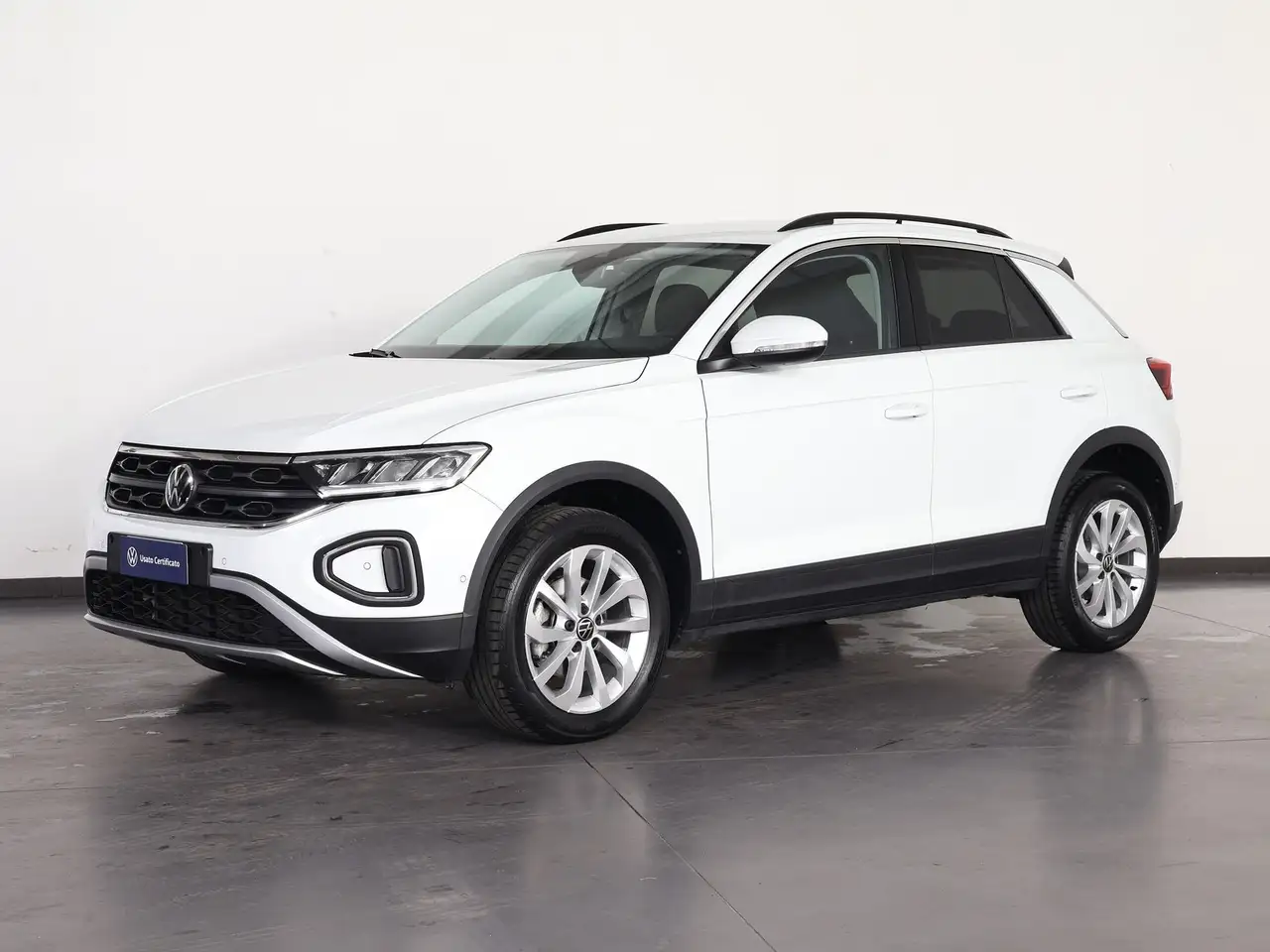 Volkswagen T-Roc 1.5 tsi edition plus dsg — photo 1 of 20