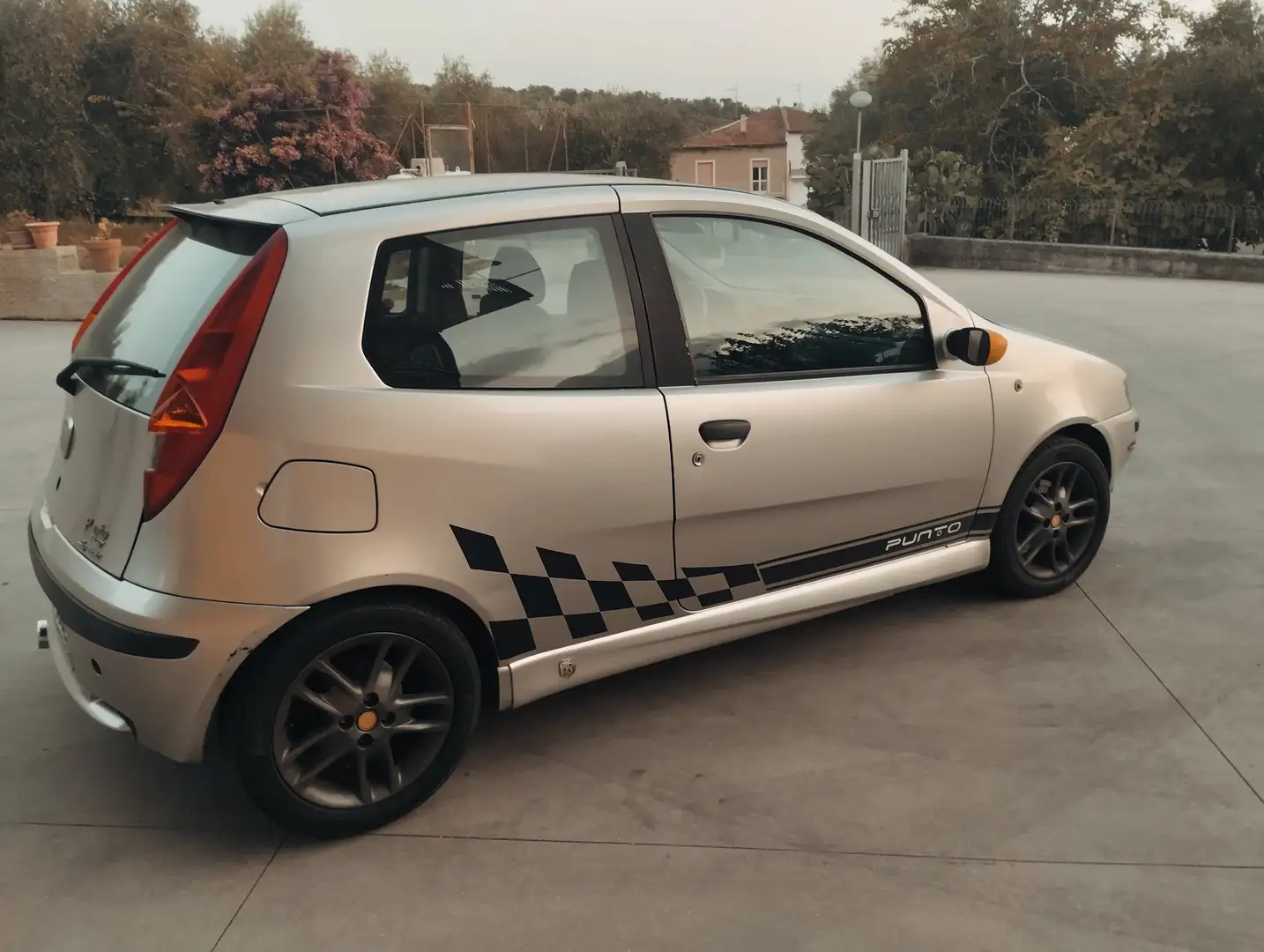 Fiat Punto Punto II 1999 3p 1.8 16v HGT Plateado - 1
