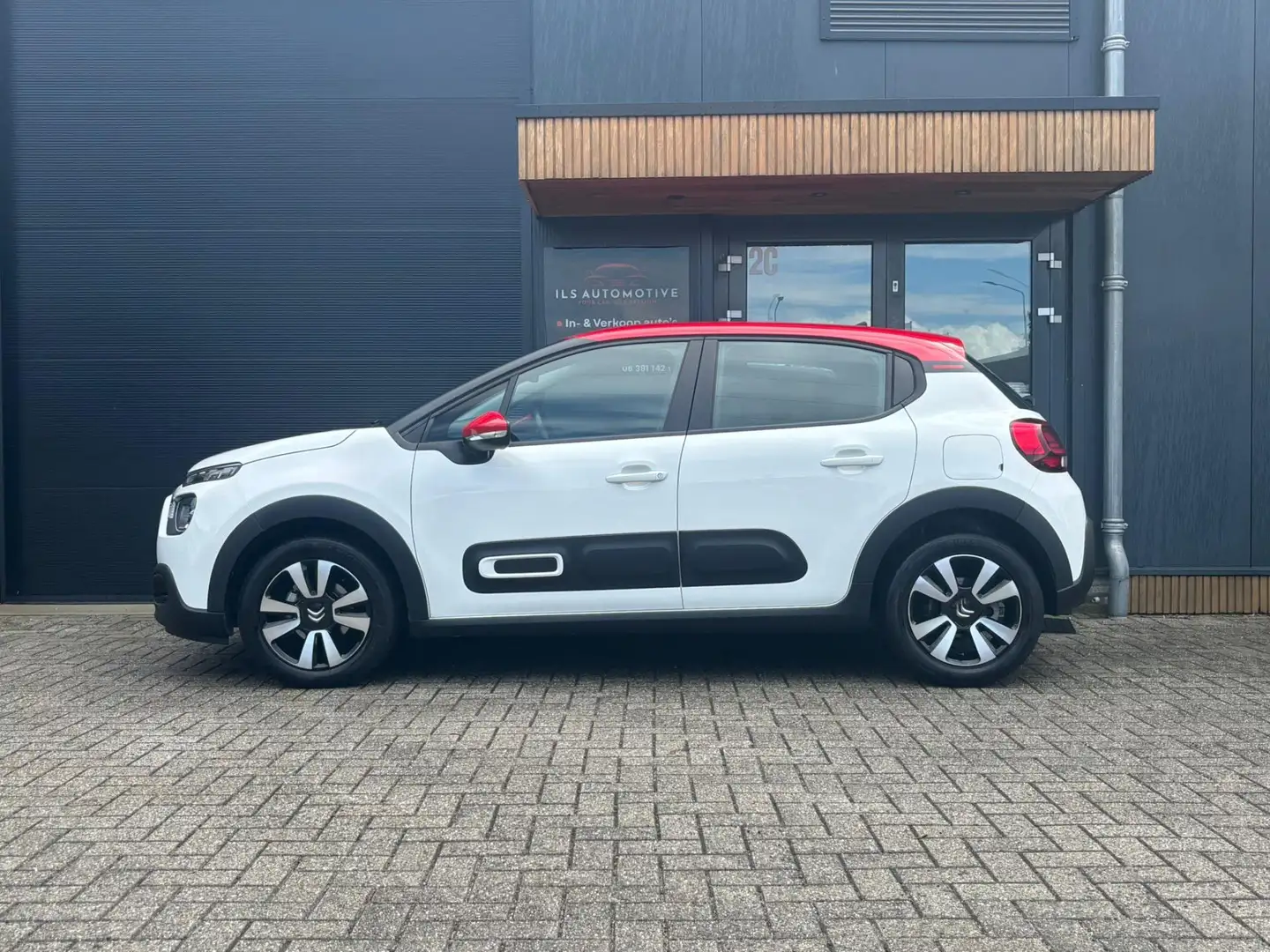 Citroen C3 1.2 PureTech Shine EAT6 automaat Blanc - 2