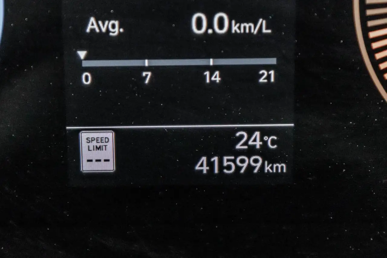 Hyundai KONA снимка Hyundai KONA