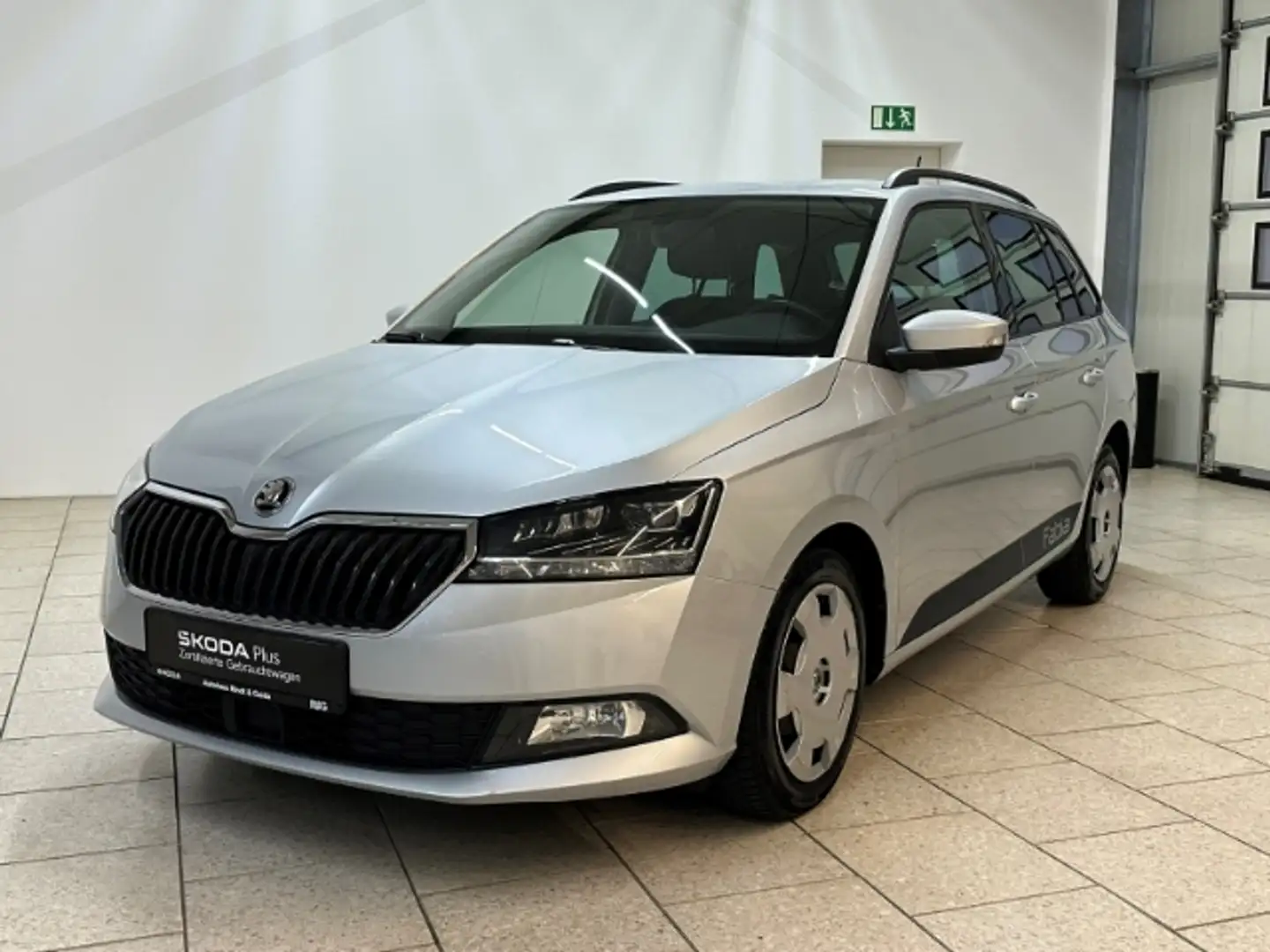 Skoda Fabia Combi 1.0 TSI Style Kamera SHZ PDC Freisprech Silber - 2