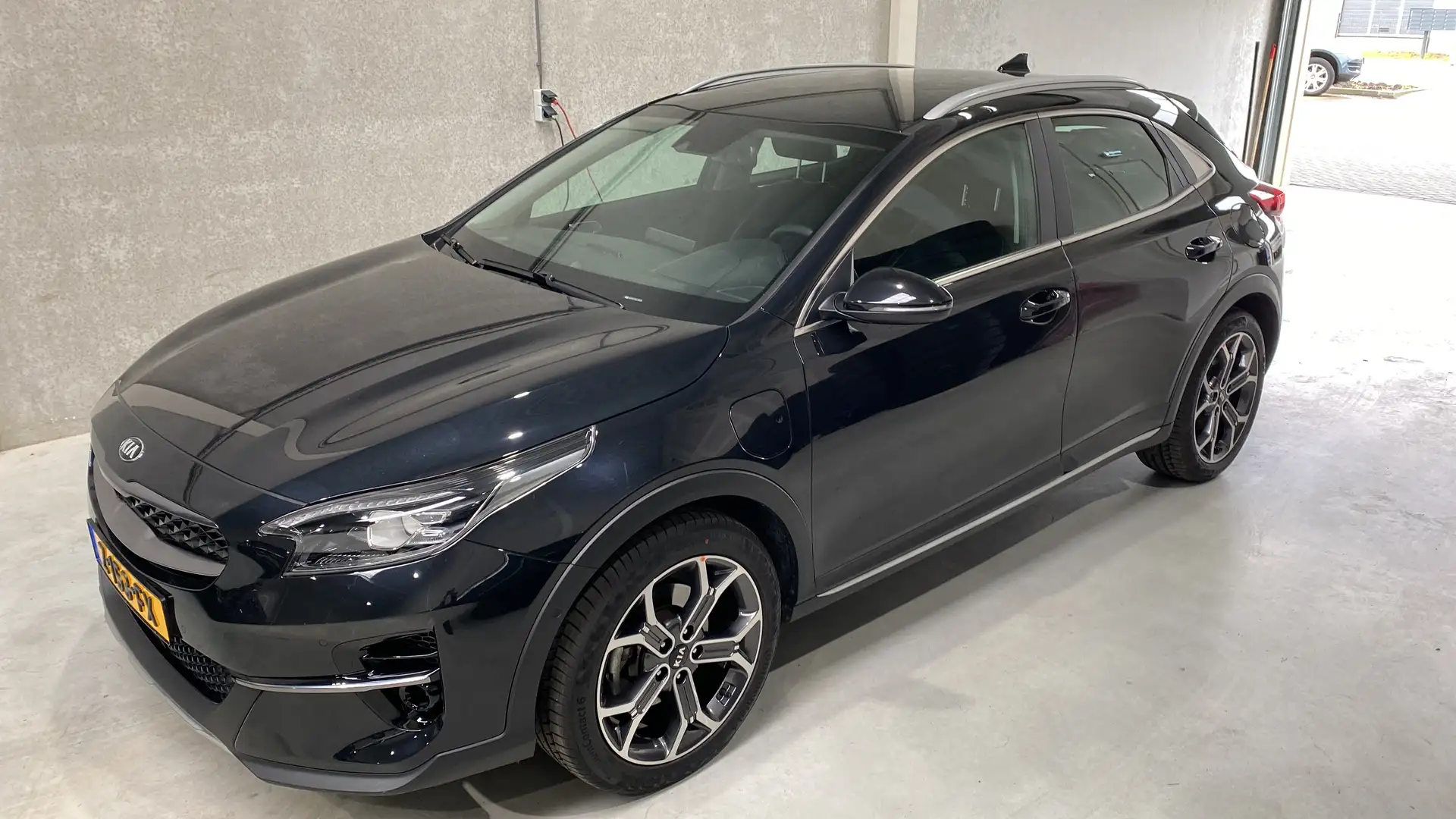 Kia XCeed 1.6 GDi PHEV DynLine Automaat Garantie Zwart - 1