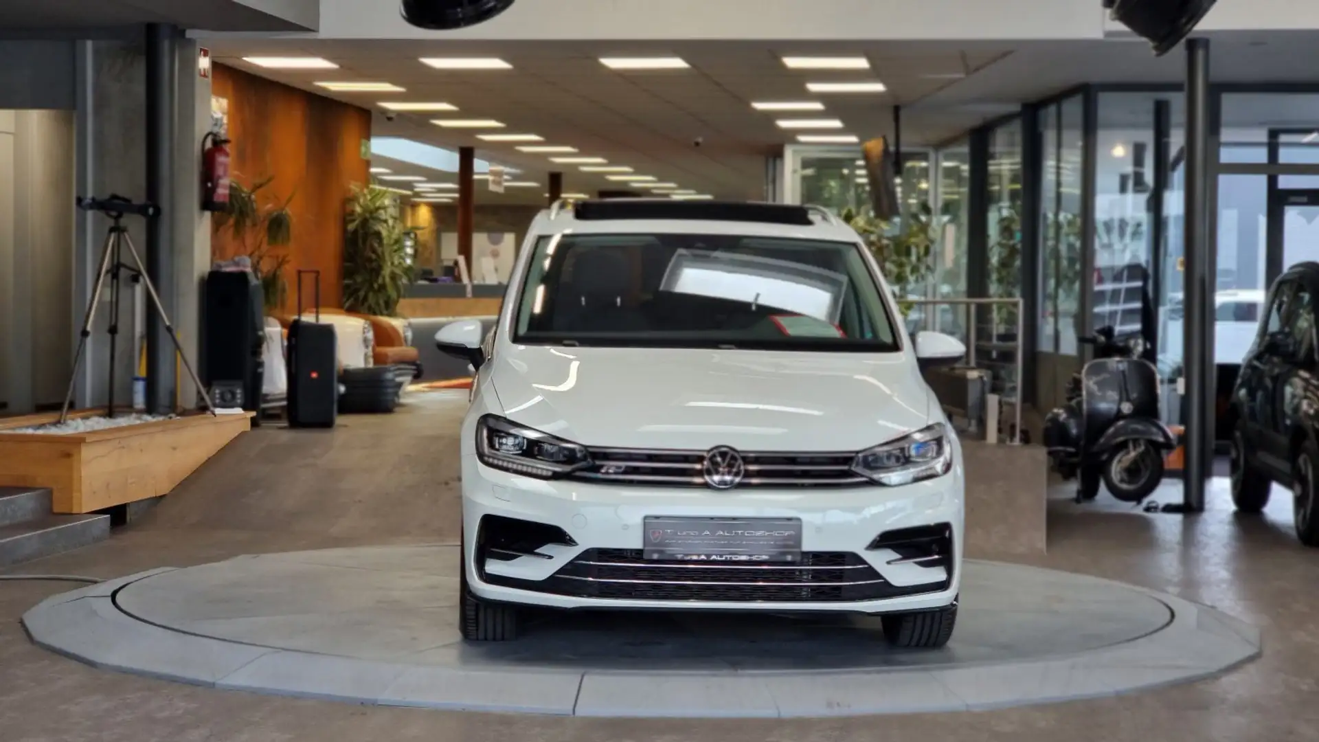 Volkswagen Touran 2.0 TDI R-Line DSG *1-Hand*Navi*Digital Tacho* Alb - 2
