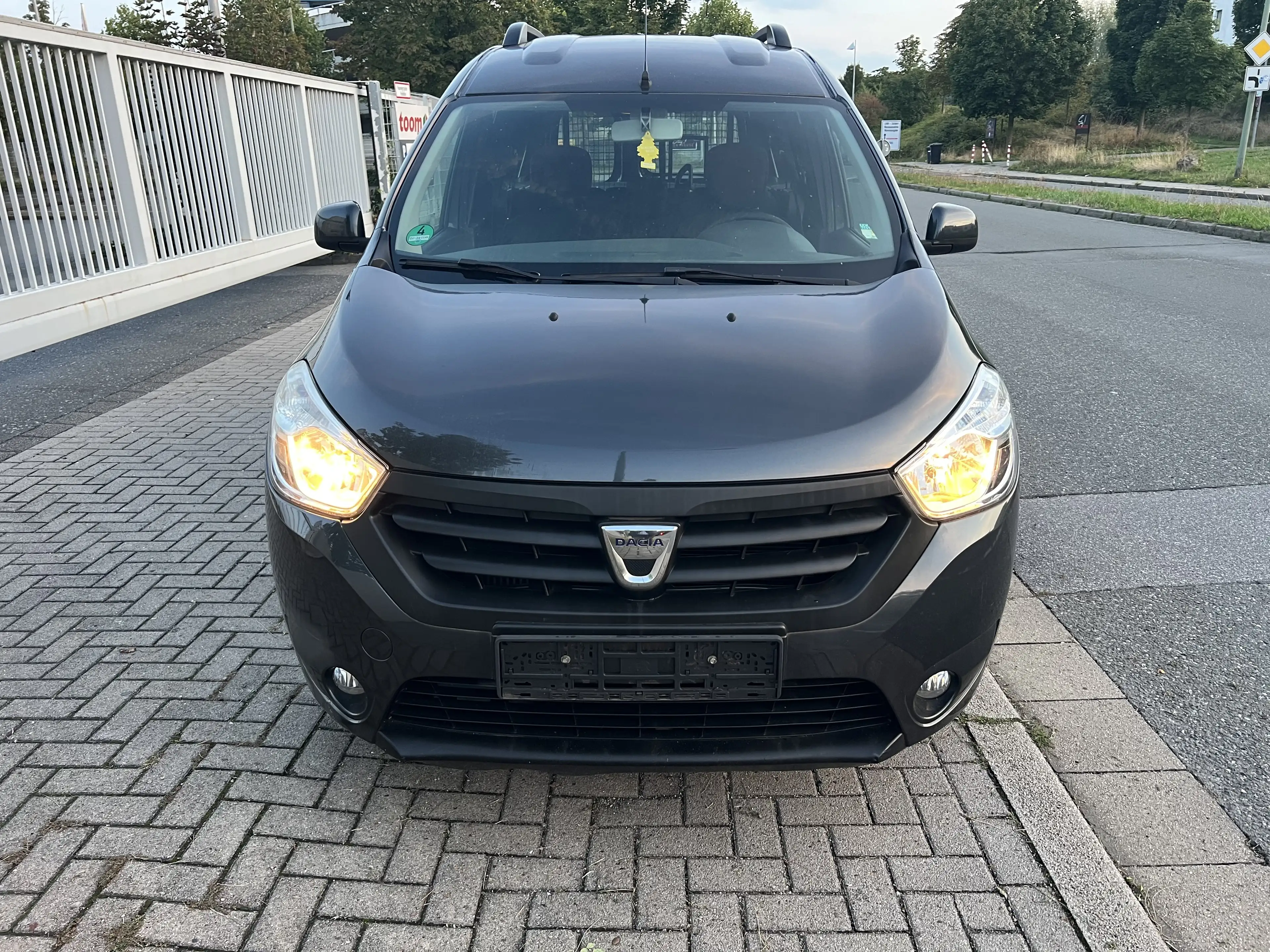Dacia Dokker Laureate NAVI PDC ALLWETTER 2.Hd Service Tüv Neu — photo 10