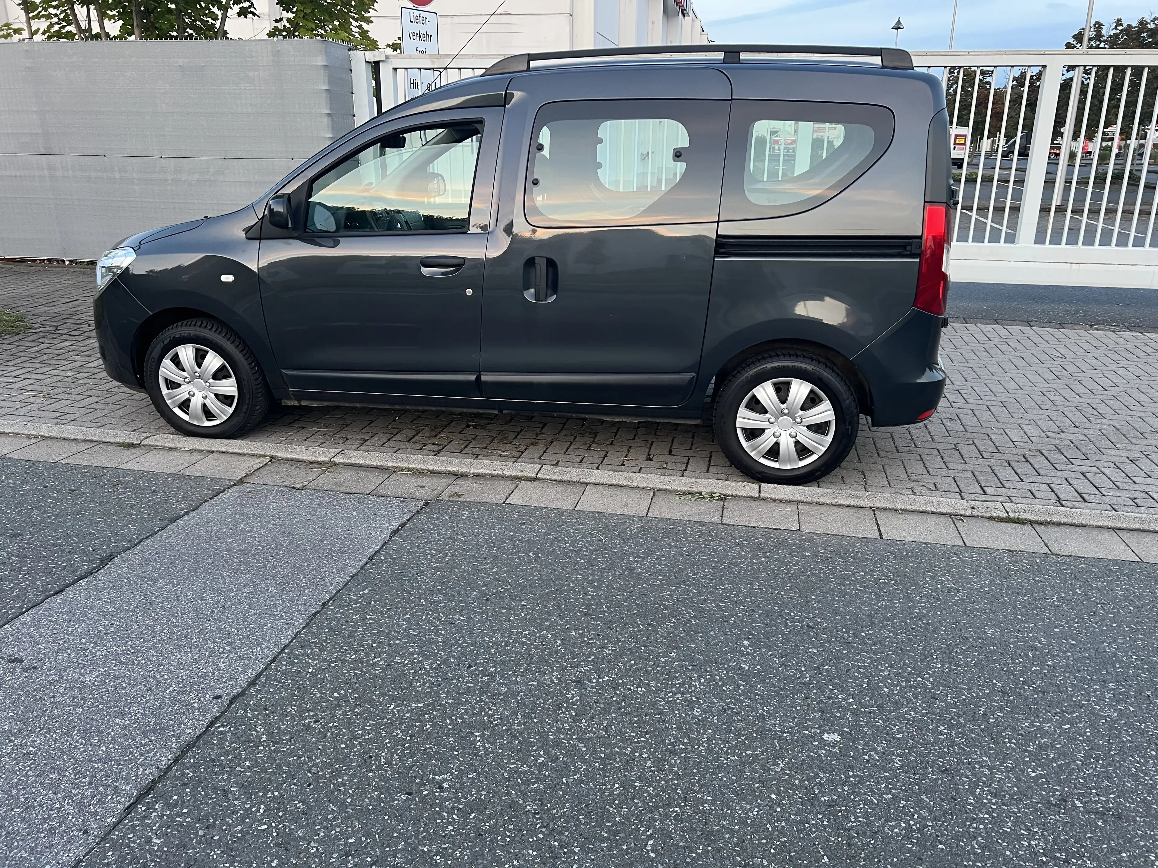 Dacia Dokker Laureate NAVI PDC ALLWETTER 2.Hd Service Tüv Neu — photo 5