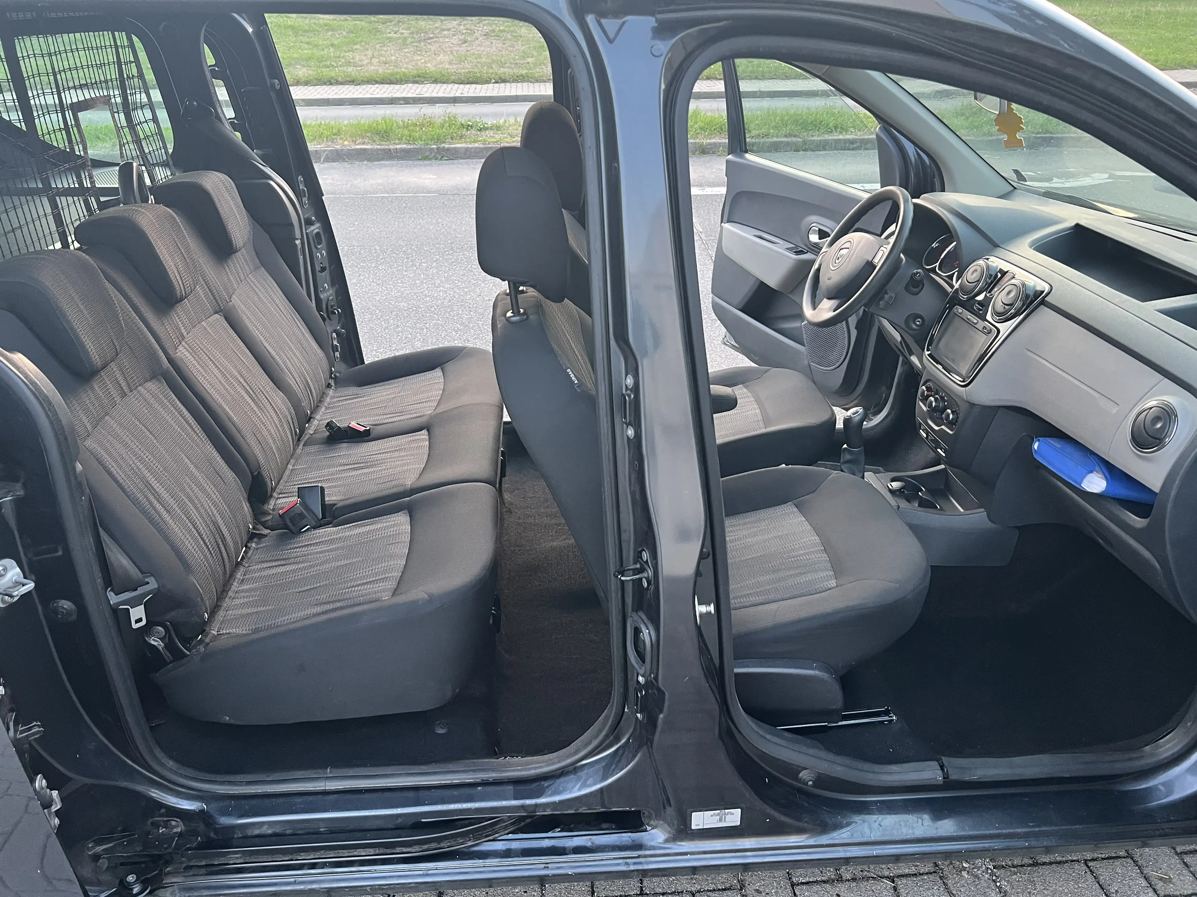 Dacia Dokker Laureate NAVI PDC ALLWETTER 2.Hd Service Tüv Neu — photo 15