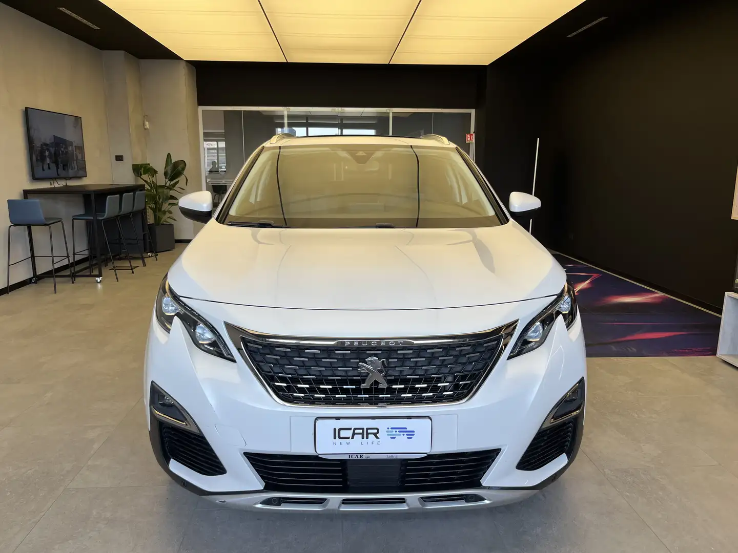 Peugeot 3008 1.6 BlueHDi Business Bianco - 2