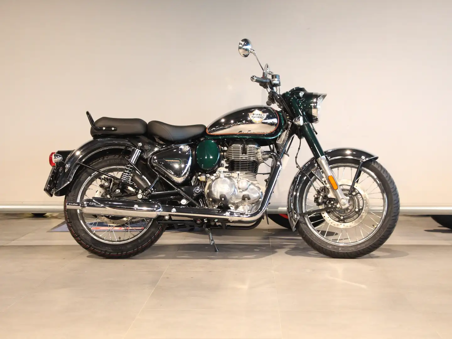 Royal Enfield Classic 350 Groen - 1