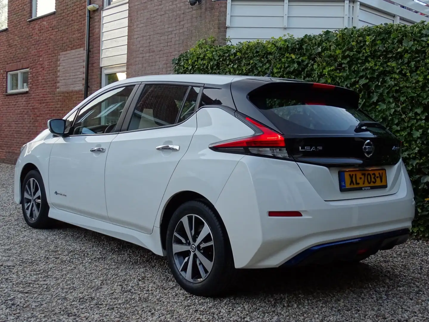 Nissan Leaf Acenta 40 kWh | €2000,- subsidie | Stoel- stuurver Bílá - 2