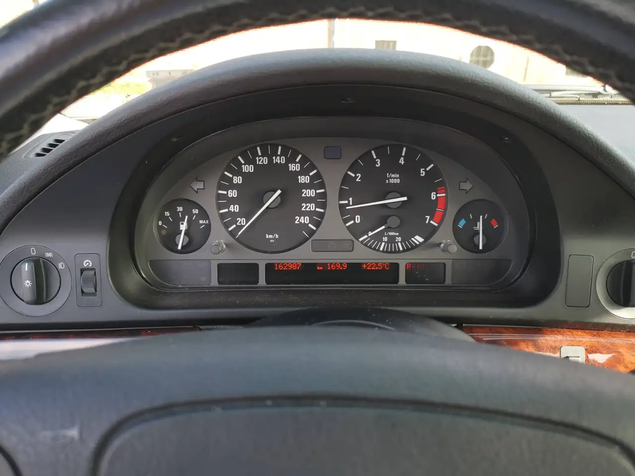 BMW 540i, foto 12