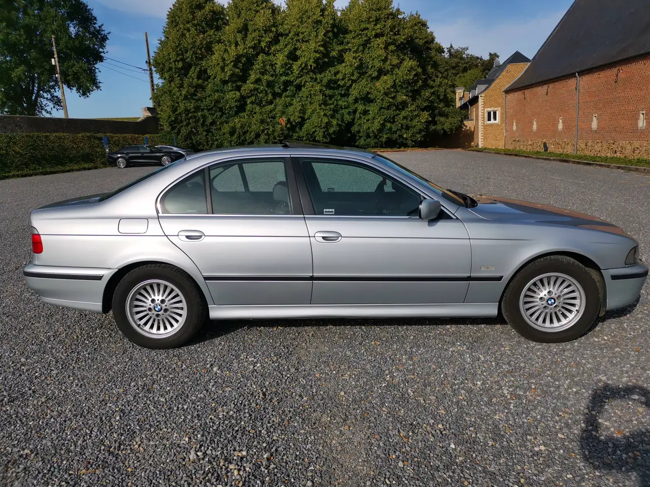 BMW 540i, foto 4