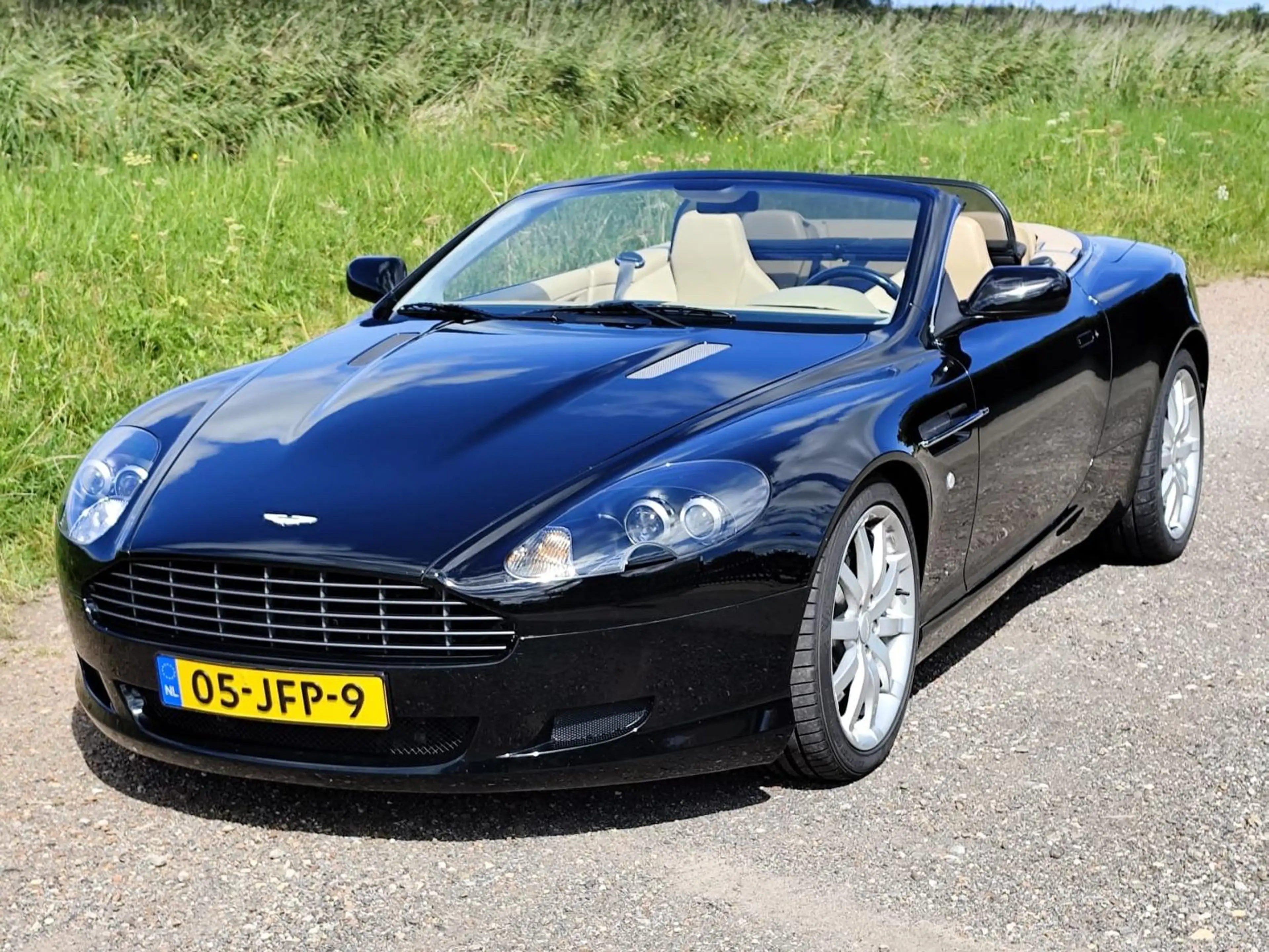 Aston Martin DB 5.9 V12 Touchtronic