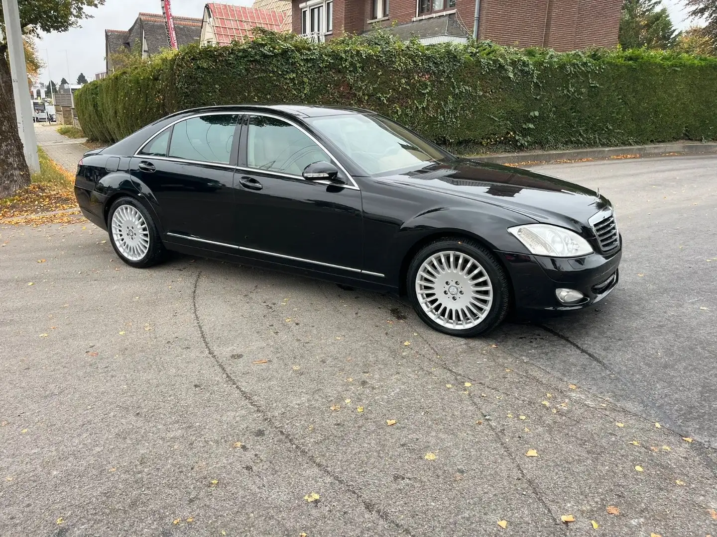 Mercedes-Benz S 350 S -Klasse Lim. S 350 L/ehemaligen Diplom.Fahr. Schwarz - 1