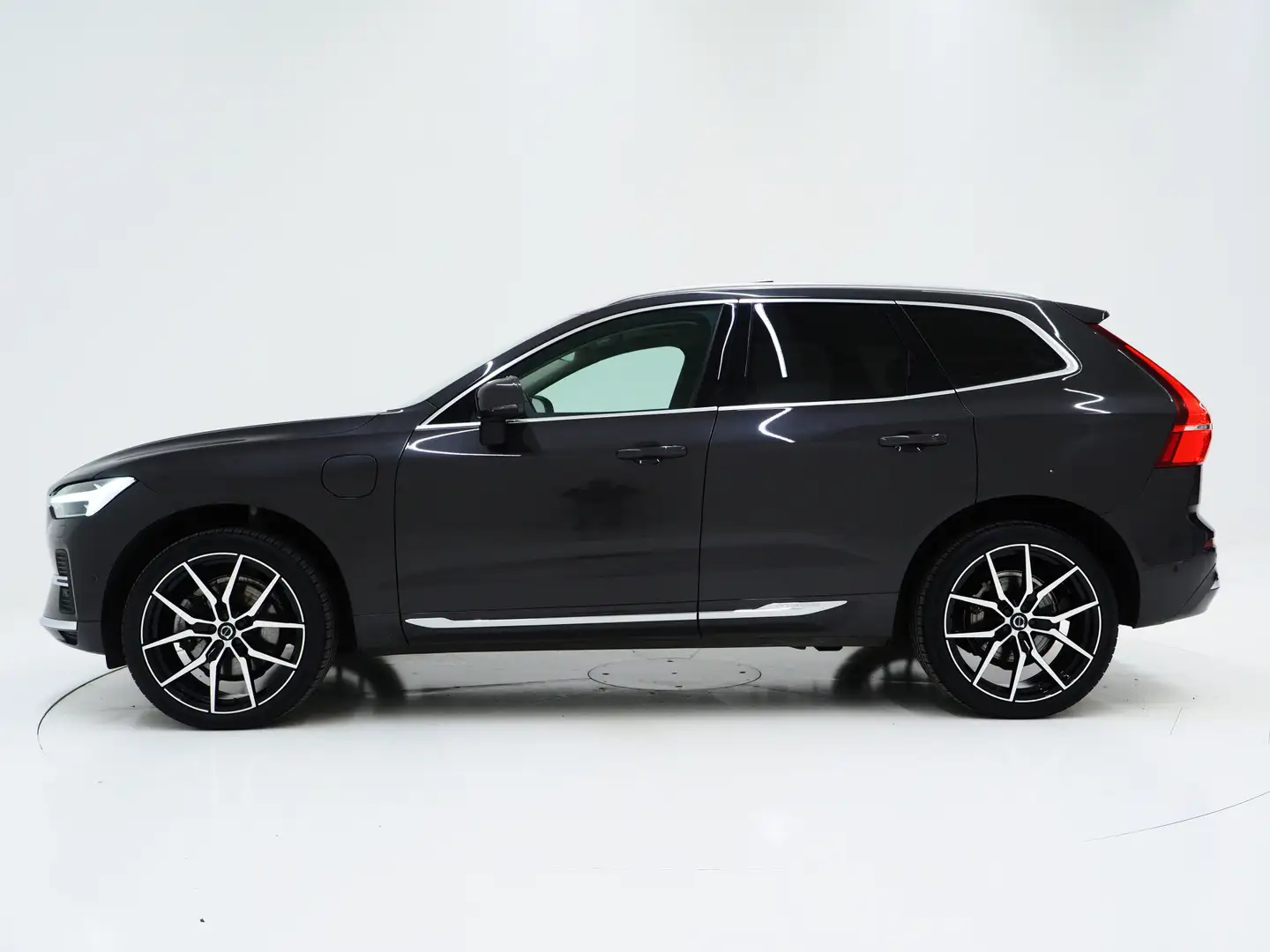 Volvo XC60 2.0 T6 Long Range Recharge AWD Ultimate | Panorama Grijs - 2