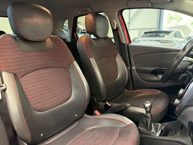 Renault Captur view 12