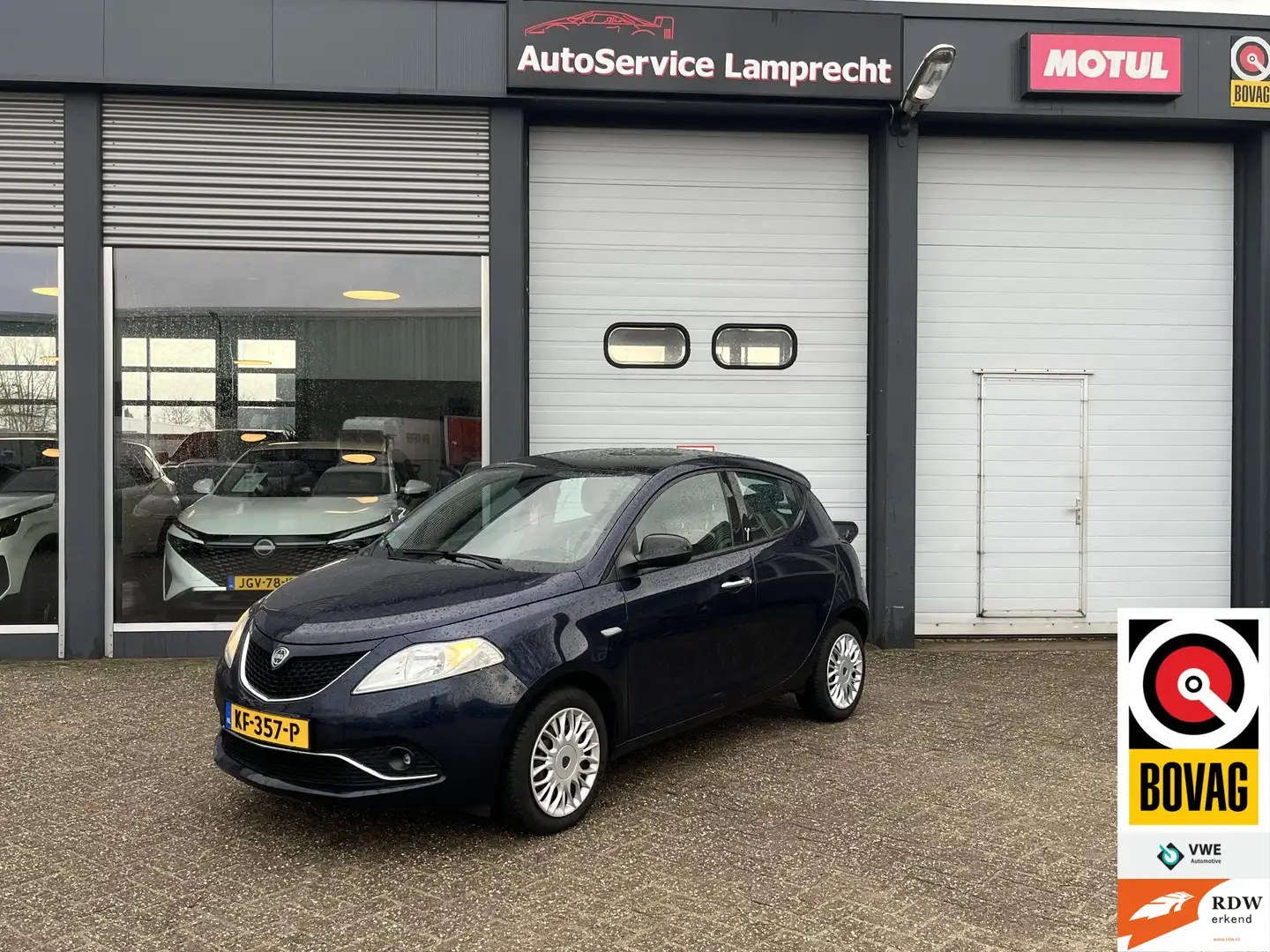 Lancia Ypsilon 0.9 TwinAir Gold Automaat Blauw - 1