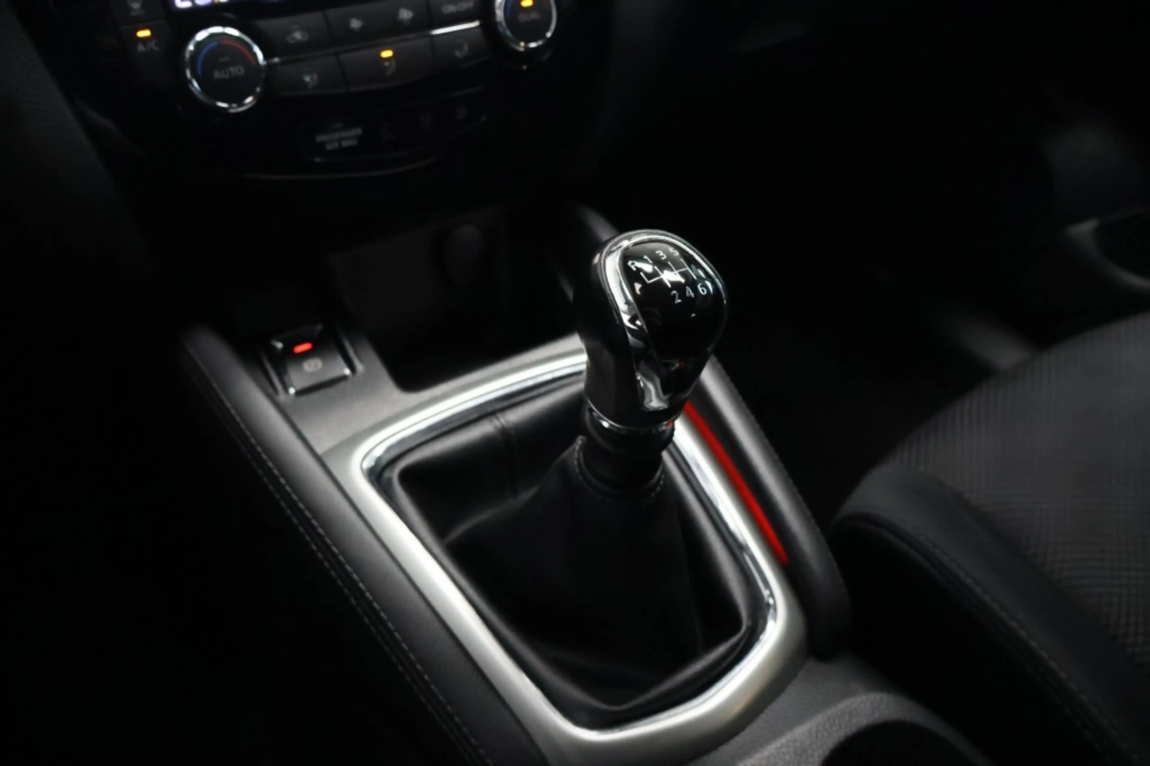 Nissan Qashqai 1.2 N-Connecta | 360 Camera | Navigatie | Cruise | — photo 22