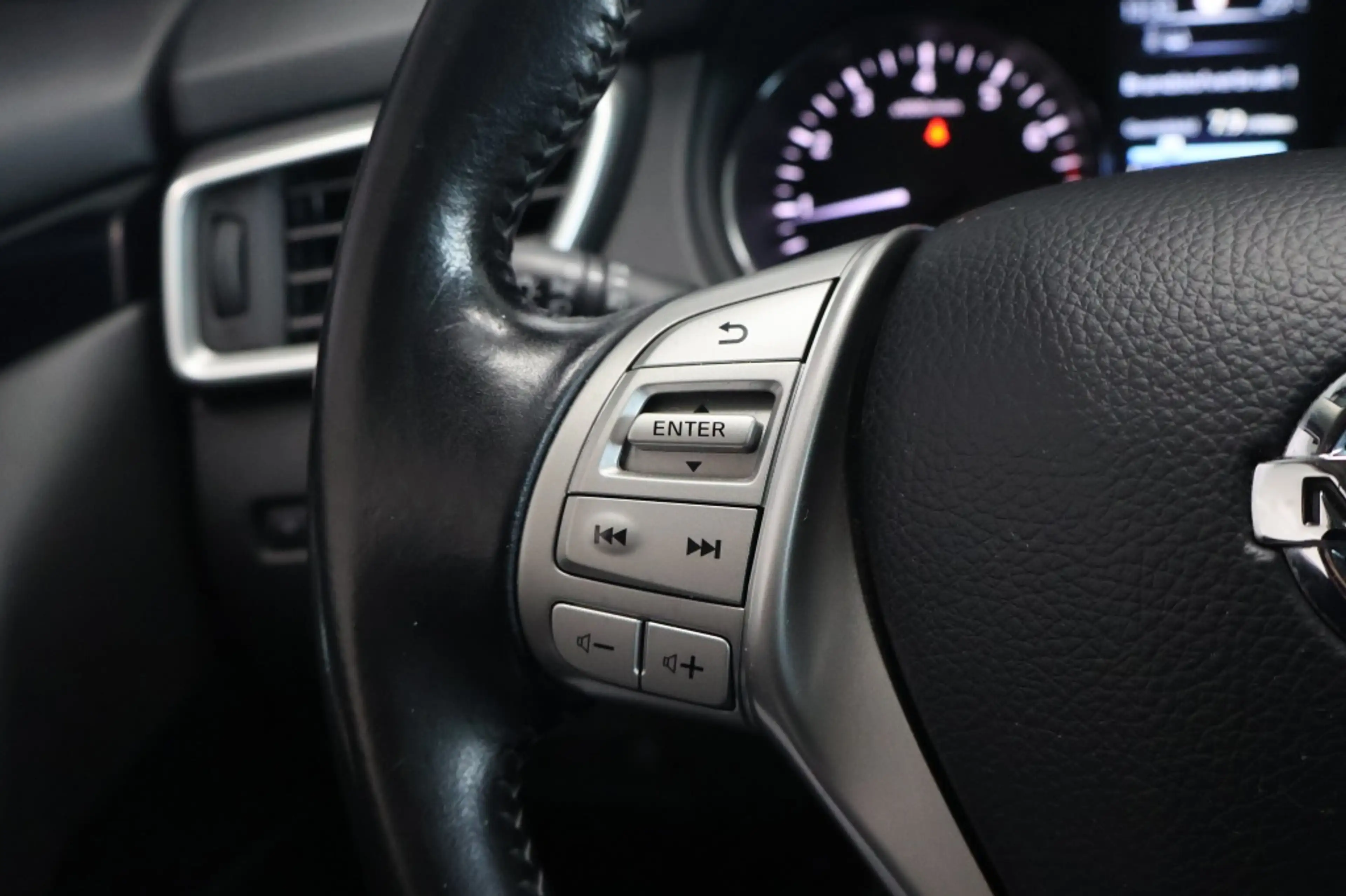 Nissan Qashqai 1.2 N-Connecta | 360 Camera | Navigatie | Cruise | — photo 16