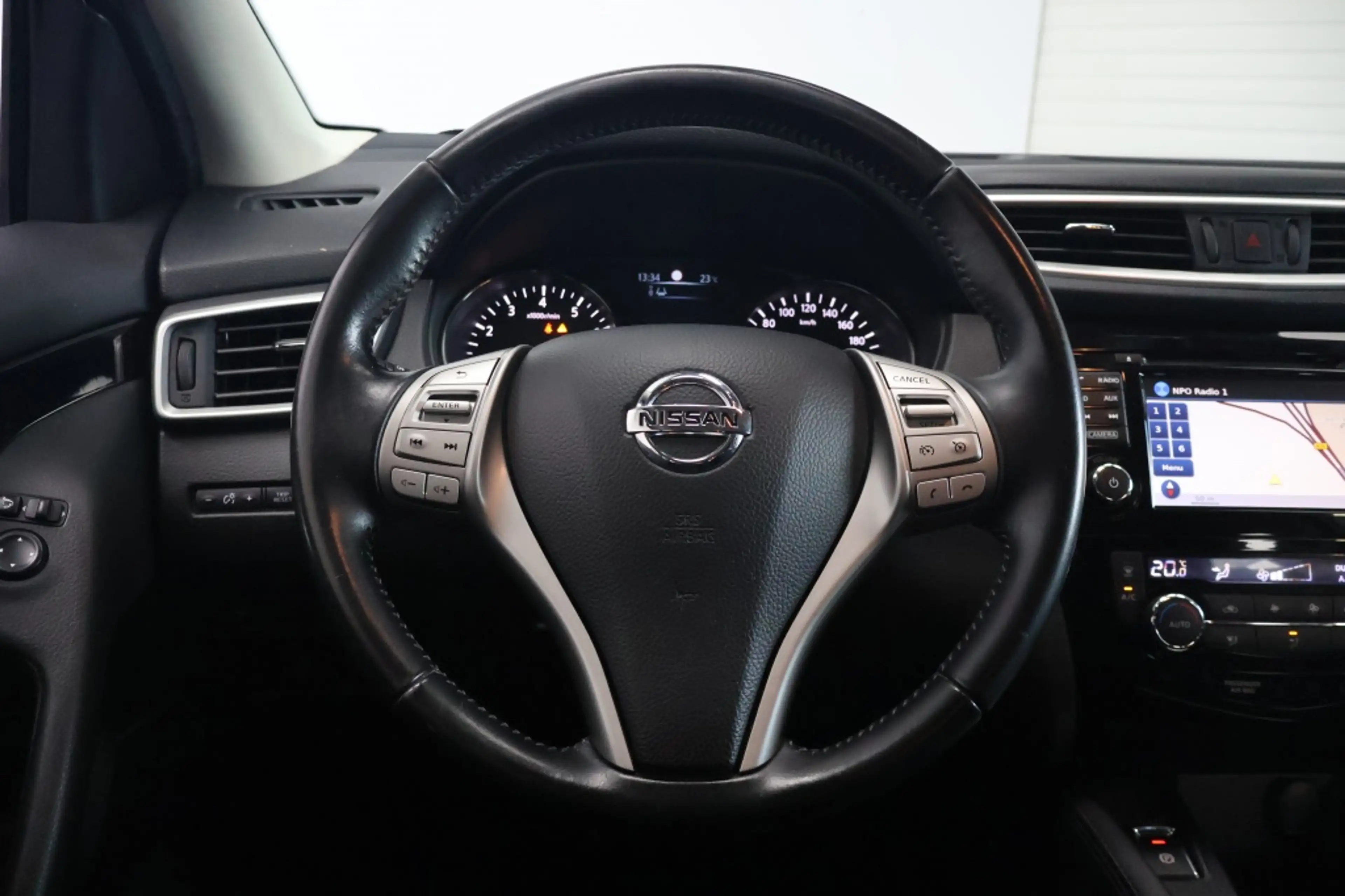 Nissan Qashqai 1.2 N-Connecta | 360 Camera | Navigatie | Cruise | — photo 8