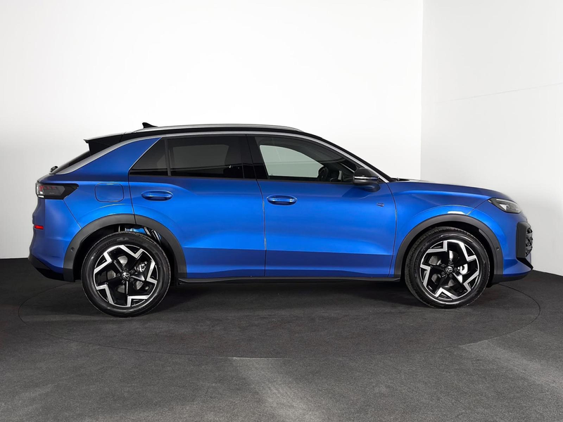 Volkswagen T-Roc R-Line 1.5 eTSI 150 DSG — photo 3