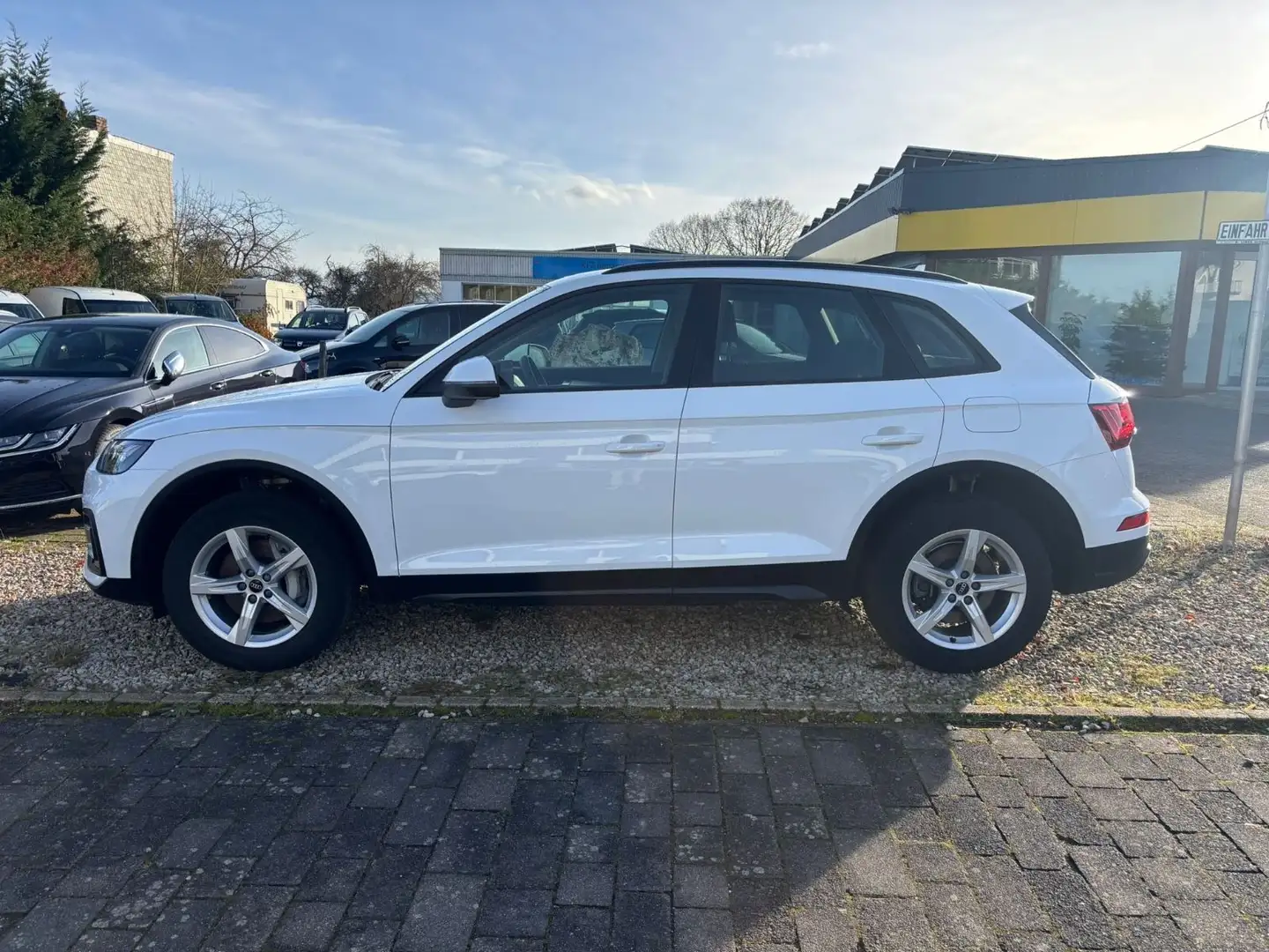 Audi Q5 50 TFSI e quattro Automatik+Digital T+Nav+LED Weiß - 2