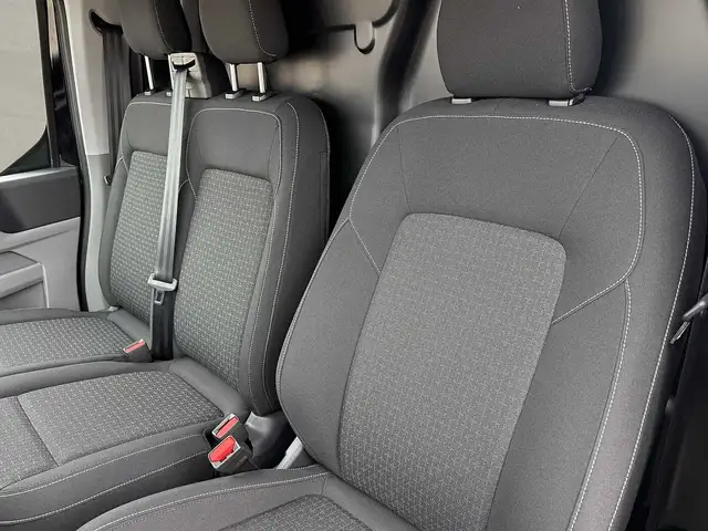 Ford Transit Custom view 3