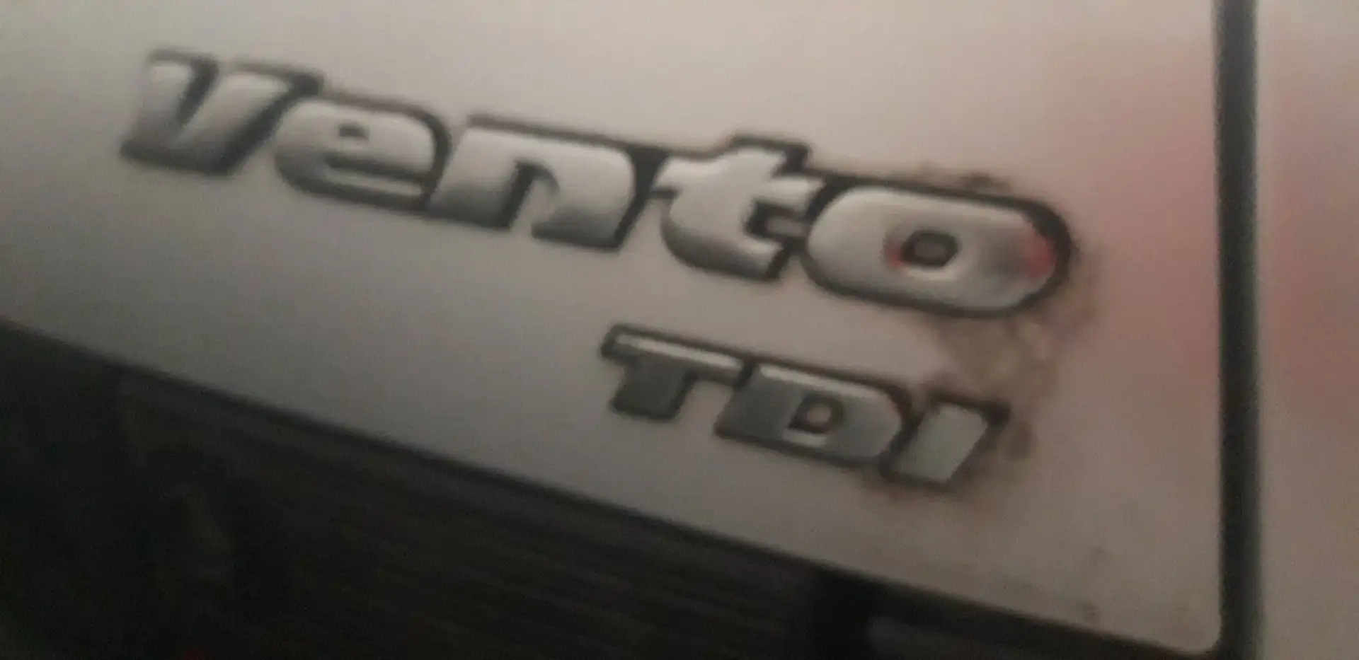 Volkswagen Vento Vento TDI Silber - 1