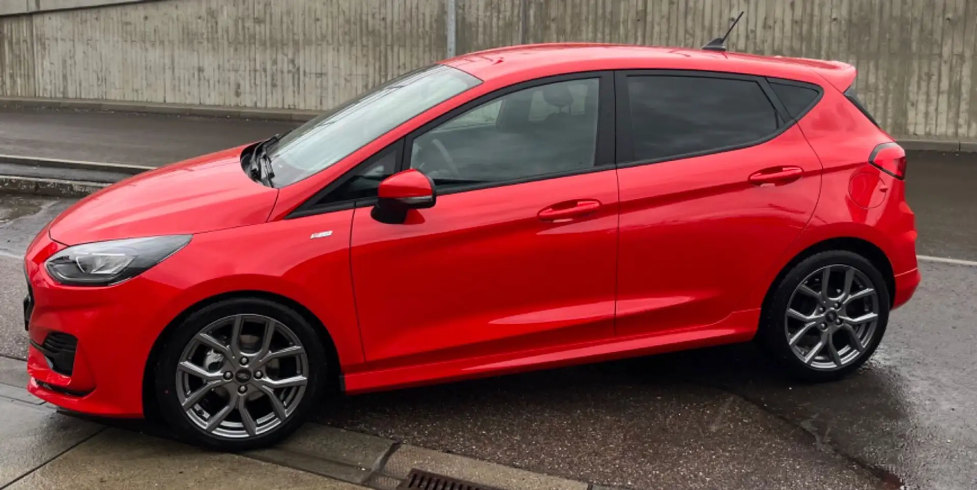 Ford Fiesta 1,0 EcoBoost 74kW ST-Line Rosso - 2