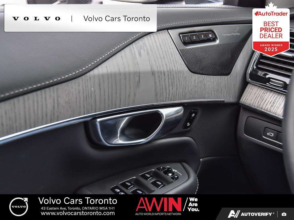 2025 Volvo XC90 T8 AWD Ultra Bright 7-Seater | Adventure Pkg thumb 43