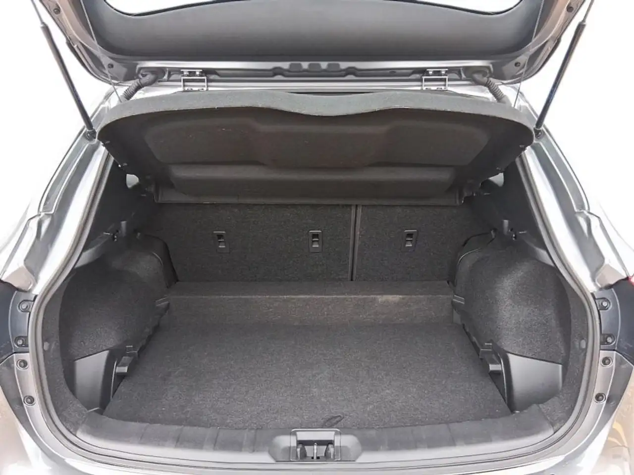 Nissan Qashqai снимка Nissan Qashqai