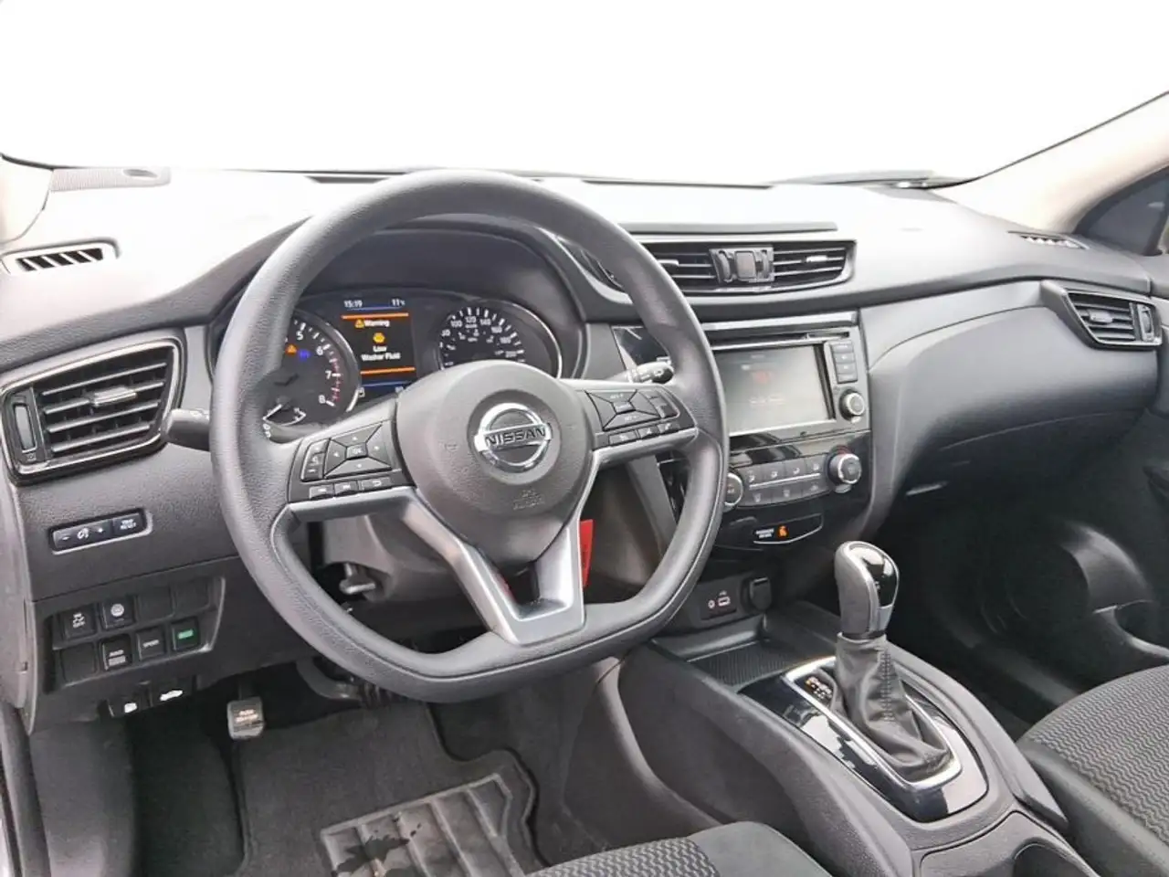 Nissan Qashqai снимка Nissan Qashqai