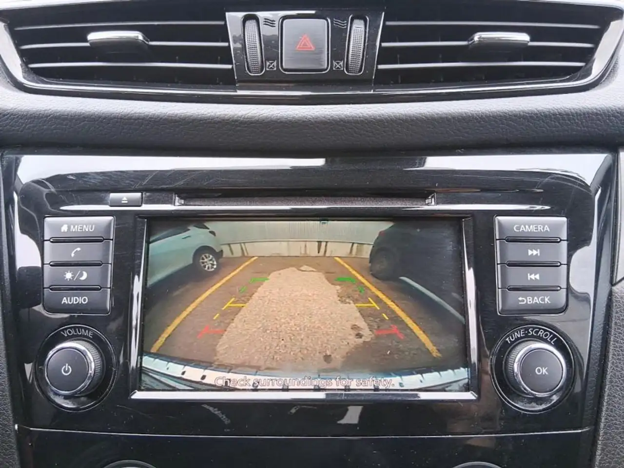 Nissan Qashqai снимка Nissan Qashqai