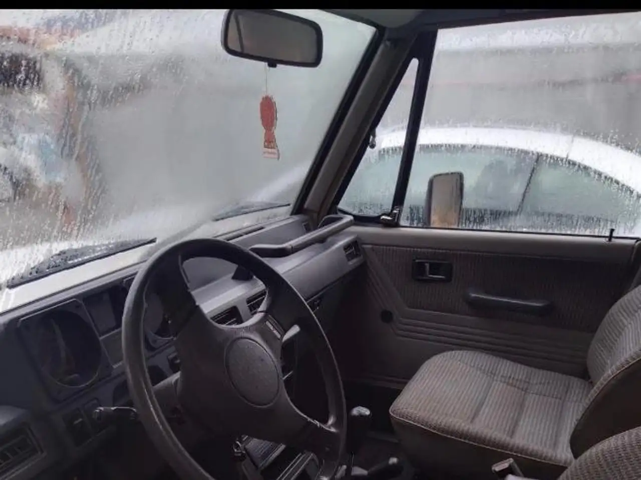 Mitsubishi Pajero Metal Top 2.4 td, foto 6
