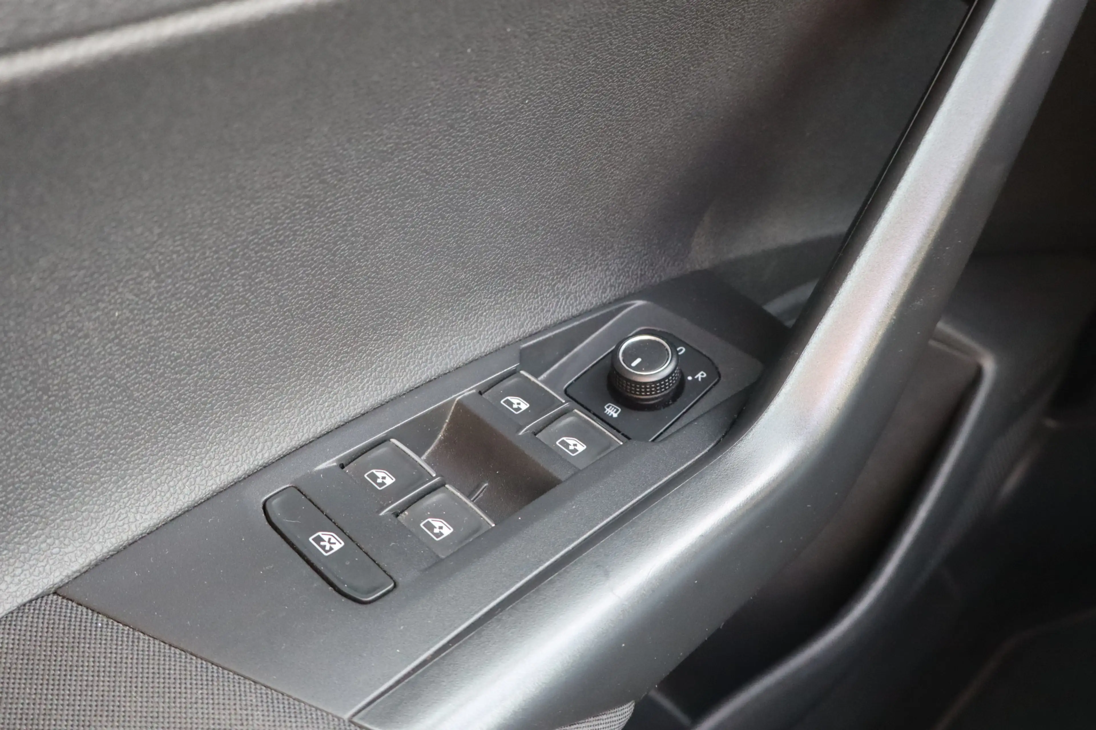 Volkswagen Polo GTI 2.0 TSI Panoramadak/Stoelverwarming/Apple carplay/ — photo 24