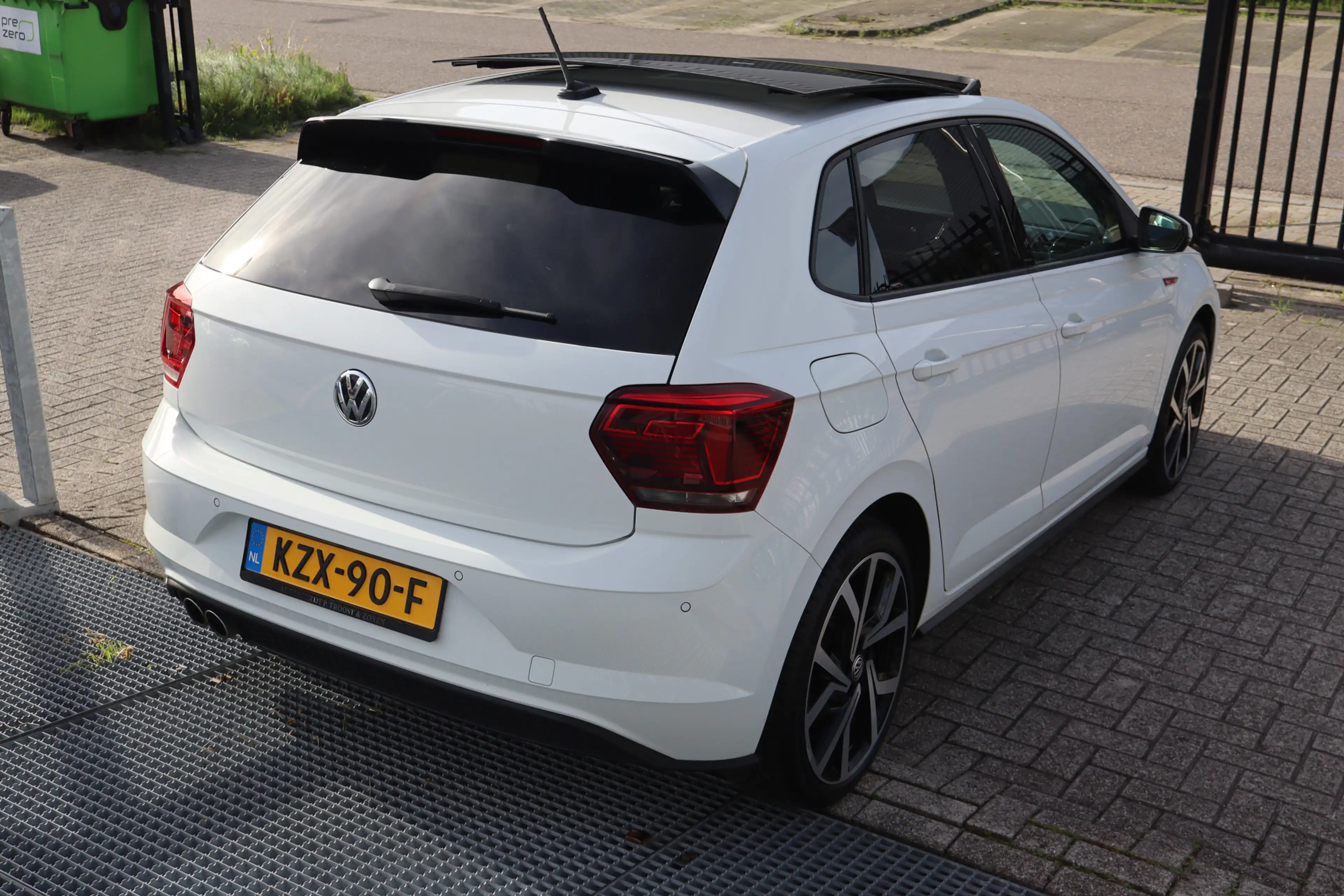 Volkswagen Polo GTI 2.0 TSI Panoramadak/Stoelverwarming/Apple carplay/ — photo 11