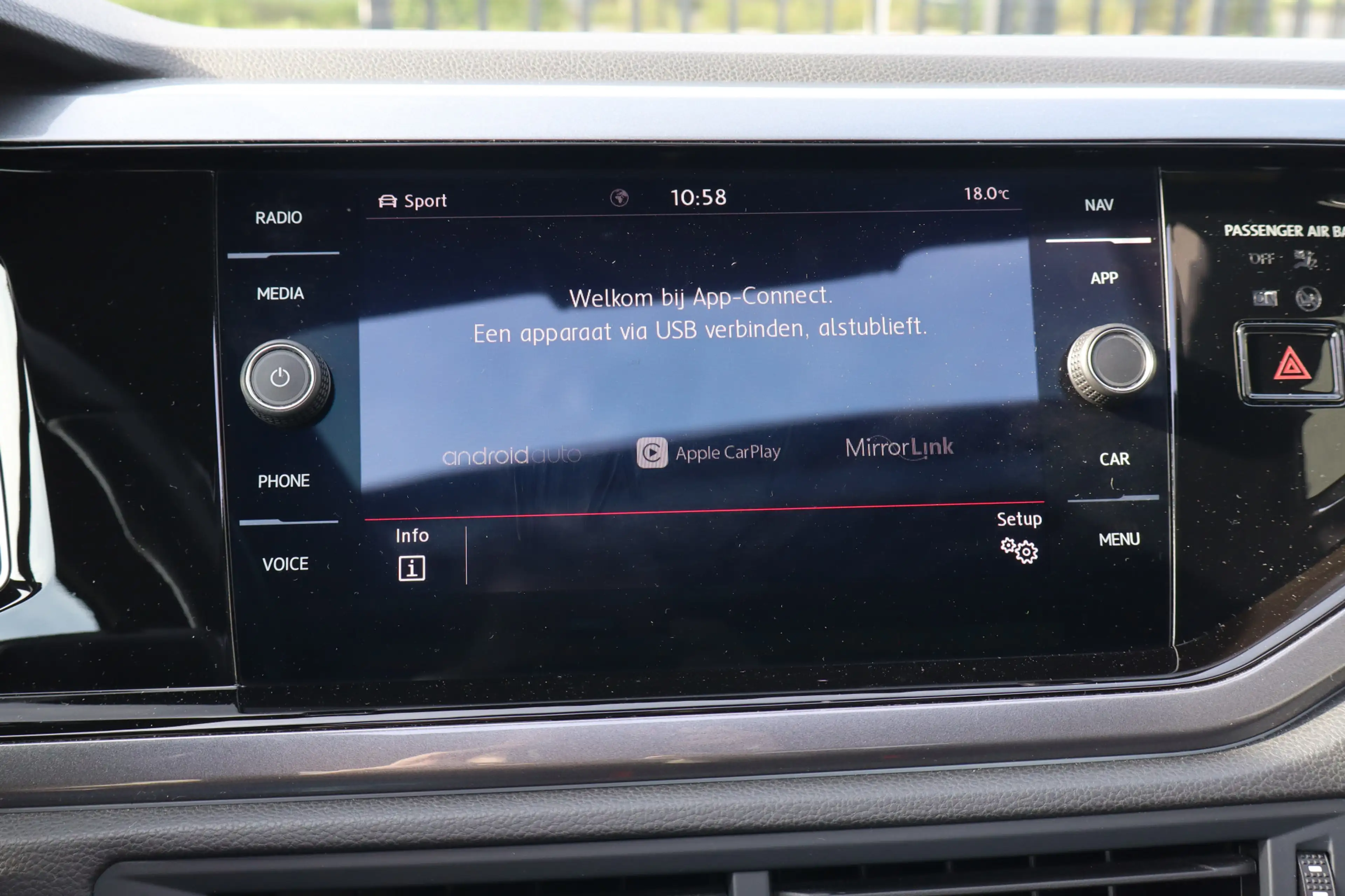 Volkswagen Polo GTI 2.0 TSI Panoramadak/Stoelverwarming/Apple carplay/ — photo 21
