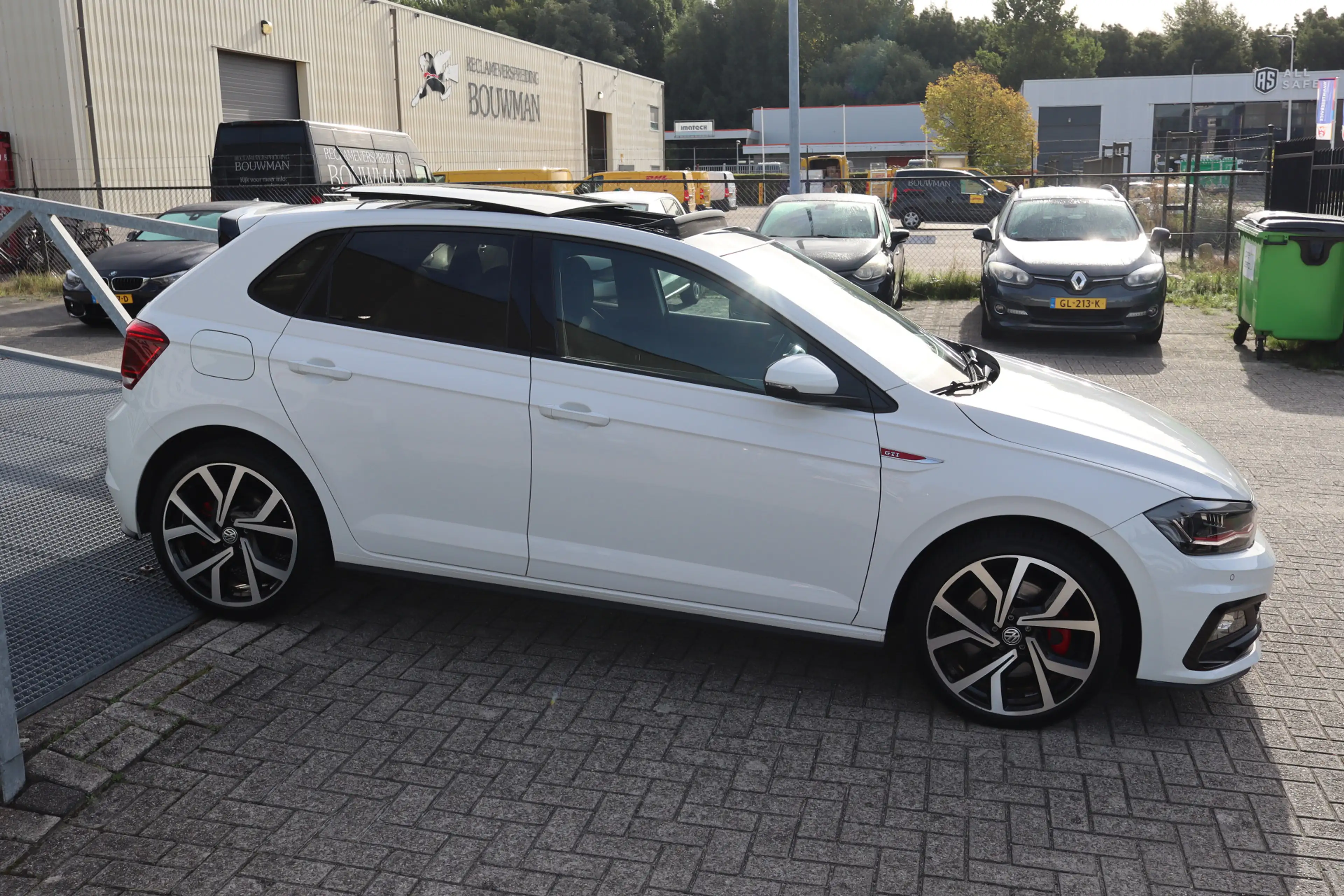 Volkswagen Polo GTI 2.0 TSI Panoramadak/Stoelverwarming/Apple carplay/ — photo 10