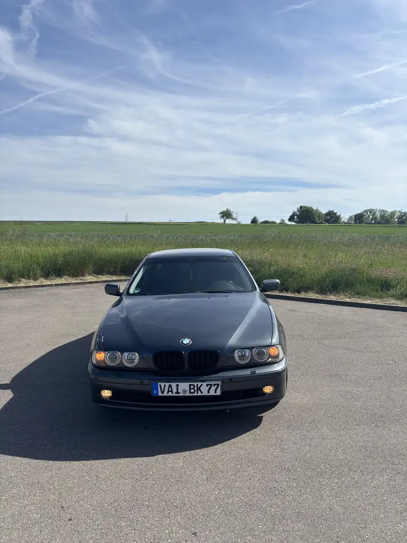 BMW 520 520i - 1