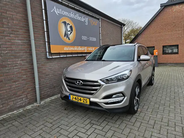 2016 Hyundai Tucson in White for sale