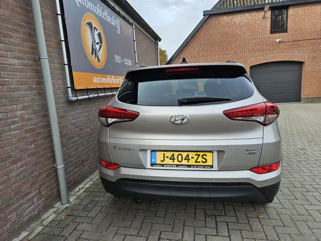 Hyundai Tucson view 23