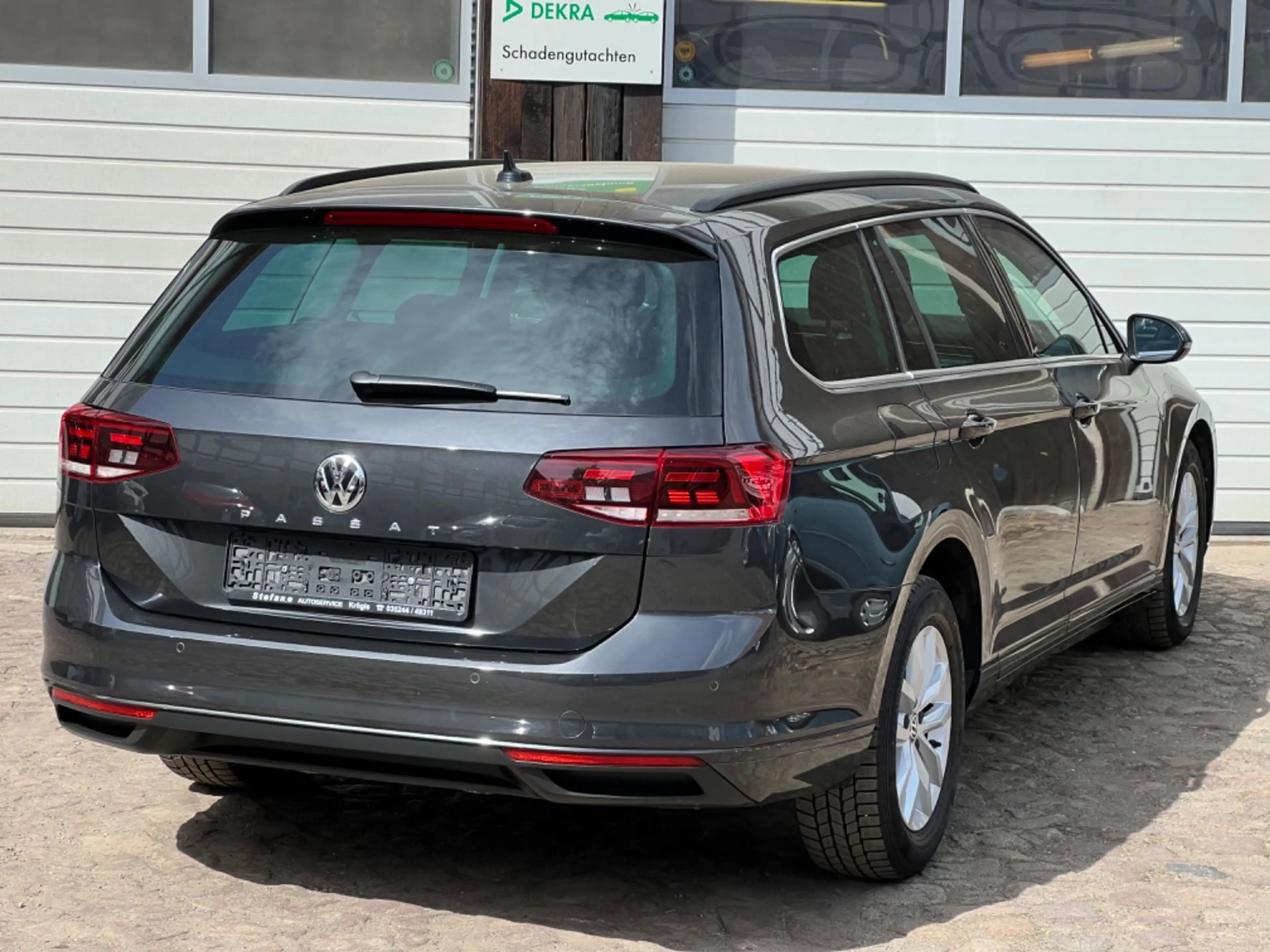Volkswagen Passat Variant Business DSG AHK — photo 6