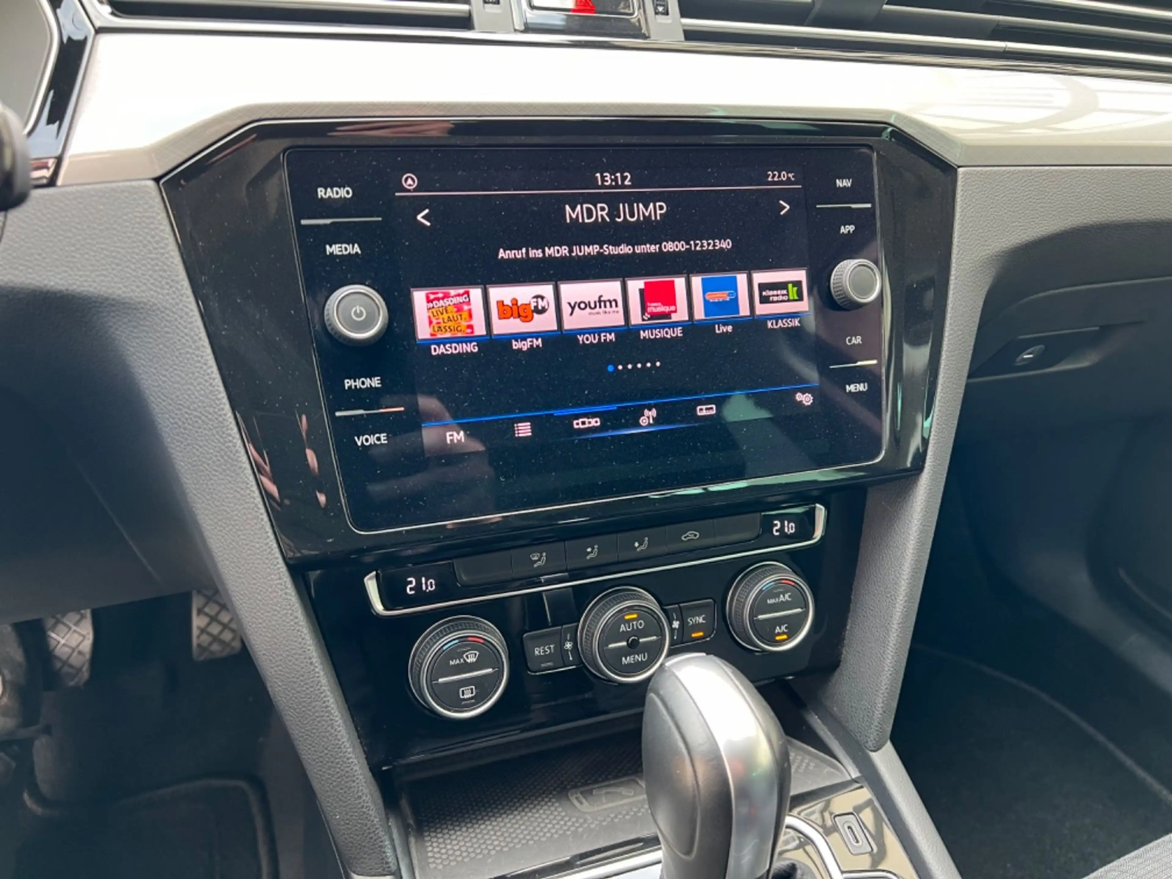 Volkswagen Passat Variant Business DSG AHK — photo 12