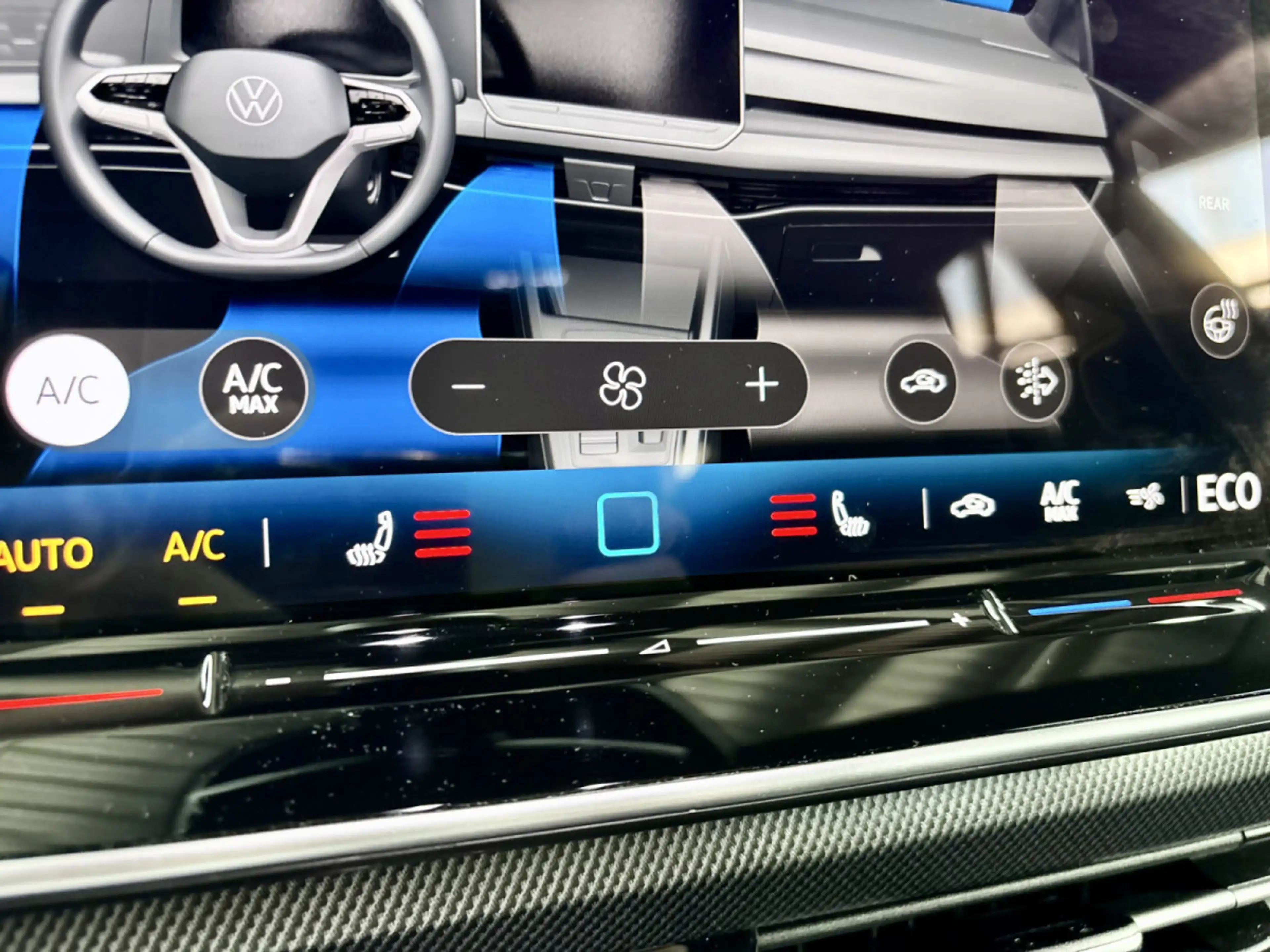 Volkswagen Golf GTE VIII PHASE 2 1.5 eHybrid 272 CV DSG 6 * PANO * TÊ — photo 14